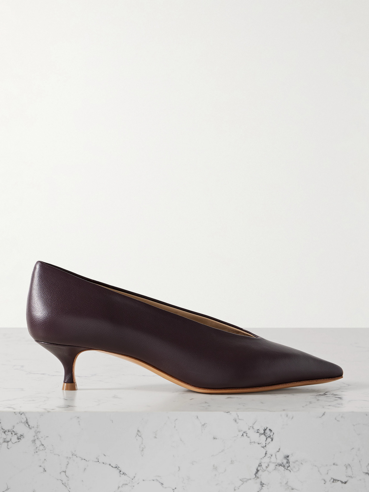 Le Monde Béryl - Babouche Leather Pumps - Burgundy | NET-A-PORTER (US)