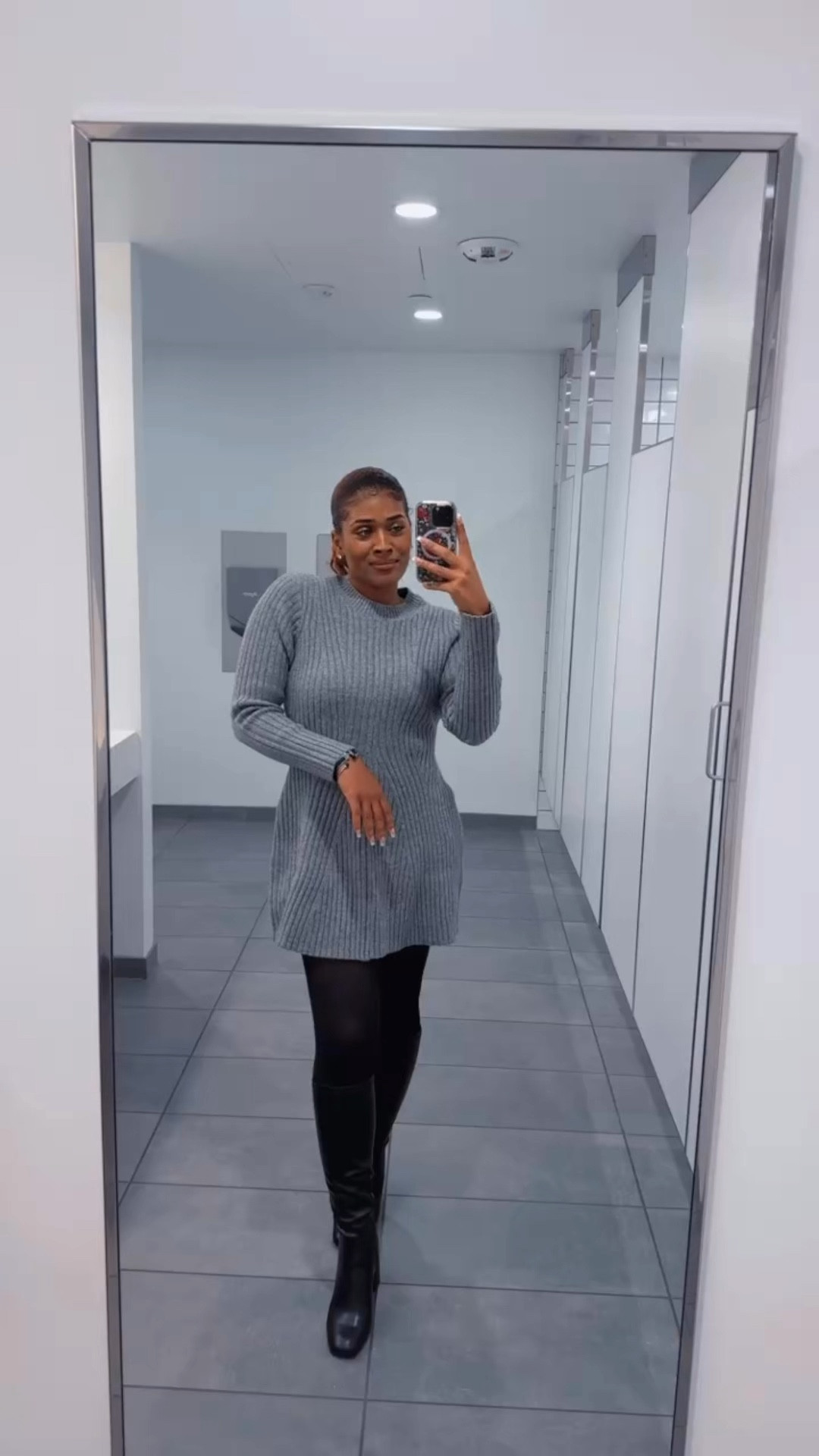 First day back in the office, and this sweater dress is giving effortless chic! ✨ I grabbed this beauty from H&M, and while the gray is sold out, you can still snag it in olive green and light beige. Trust me, it’s a must-have! Shop it now before it’s gone!

#LTKfashion #WorkwearStyle #MondayFitCheck #SweaterDressSeason

#LTKWorkwear #LTKFindsUnder50 #LTKFindsUnder100