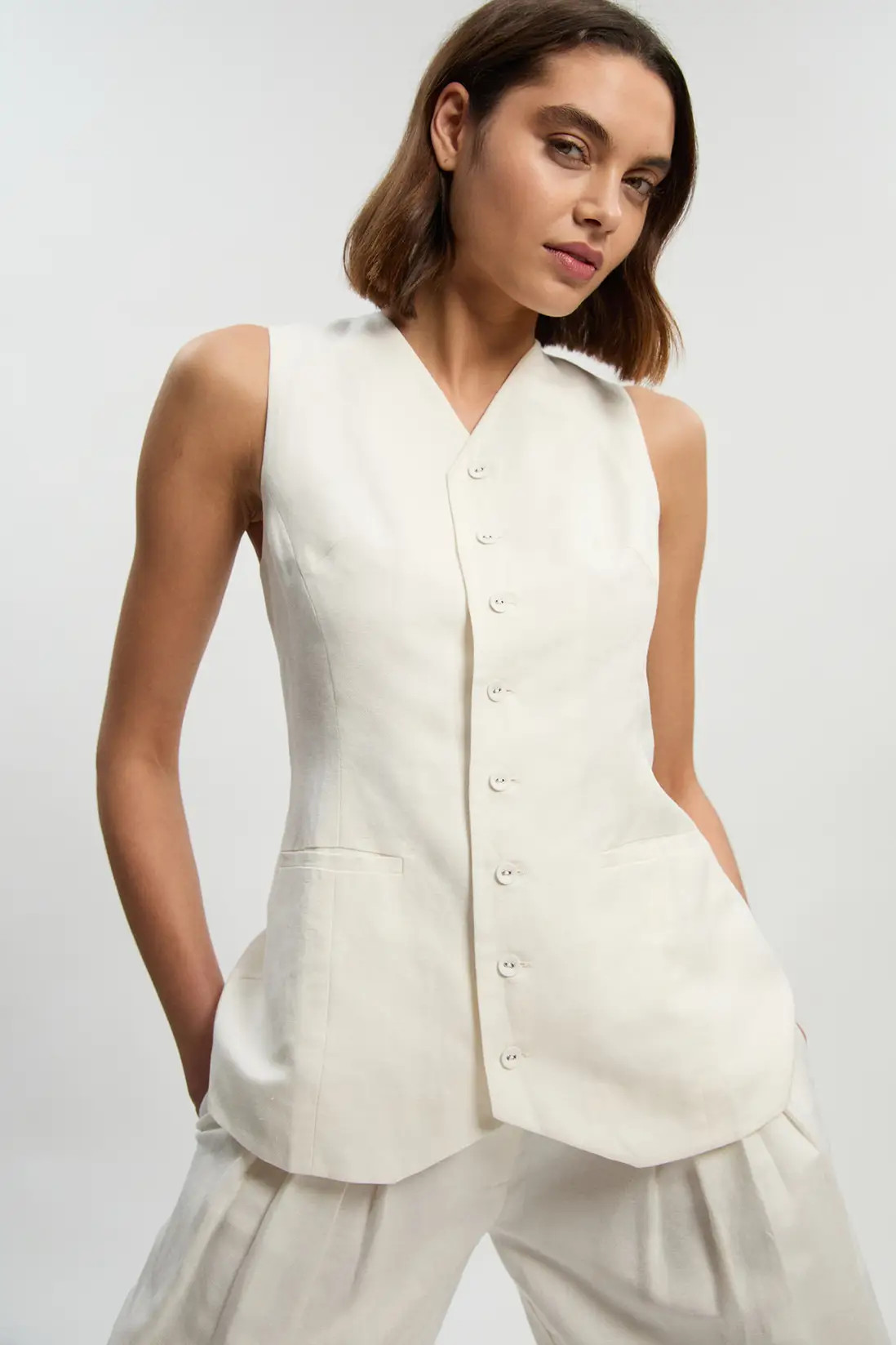 White Viscose Linen Woven Longline Waistcoat | Karen Millen | Karen Millen