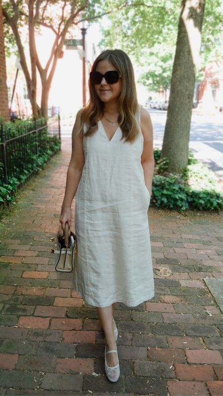My linen midi dress is on sale! The v-neck on this dress is perfect because it doesn’t cut too low. Also comes in black. I recommend sizing down one size, especially if you’re between sizes. I linked a bunch of different style of shoes I would wear with it!

#LTKStyleTip #LTKSeasonal