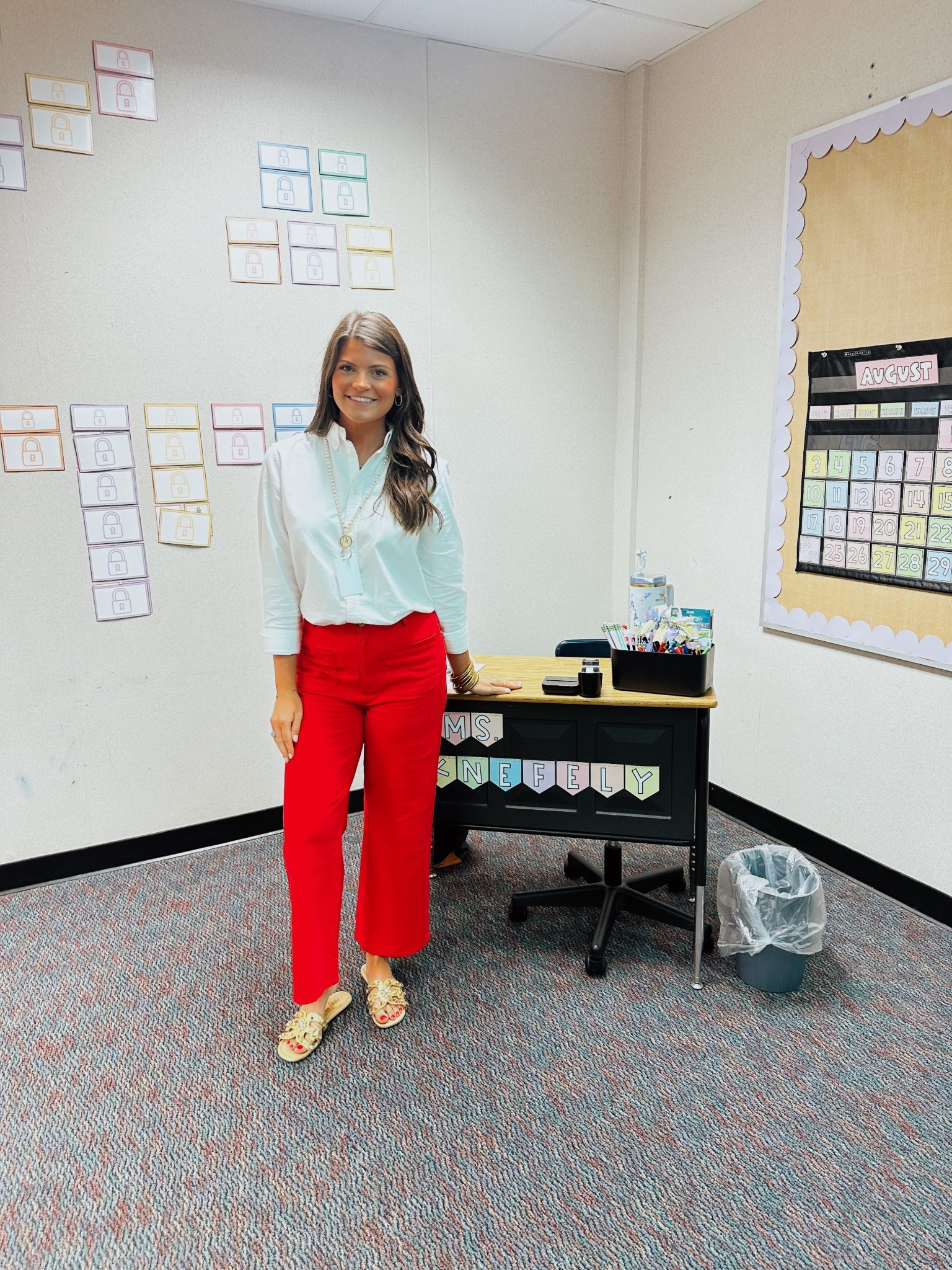 Teacher ootd Jeans are Entro 

#LTKFindsUnder50 #LTKPetite #LTKU