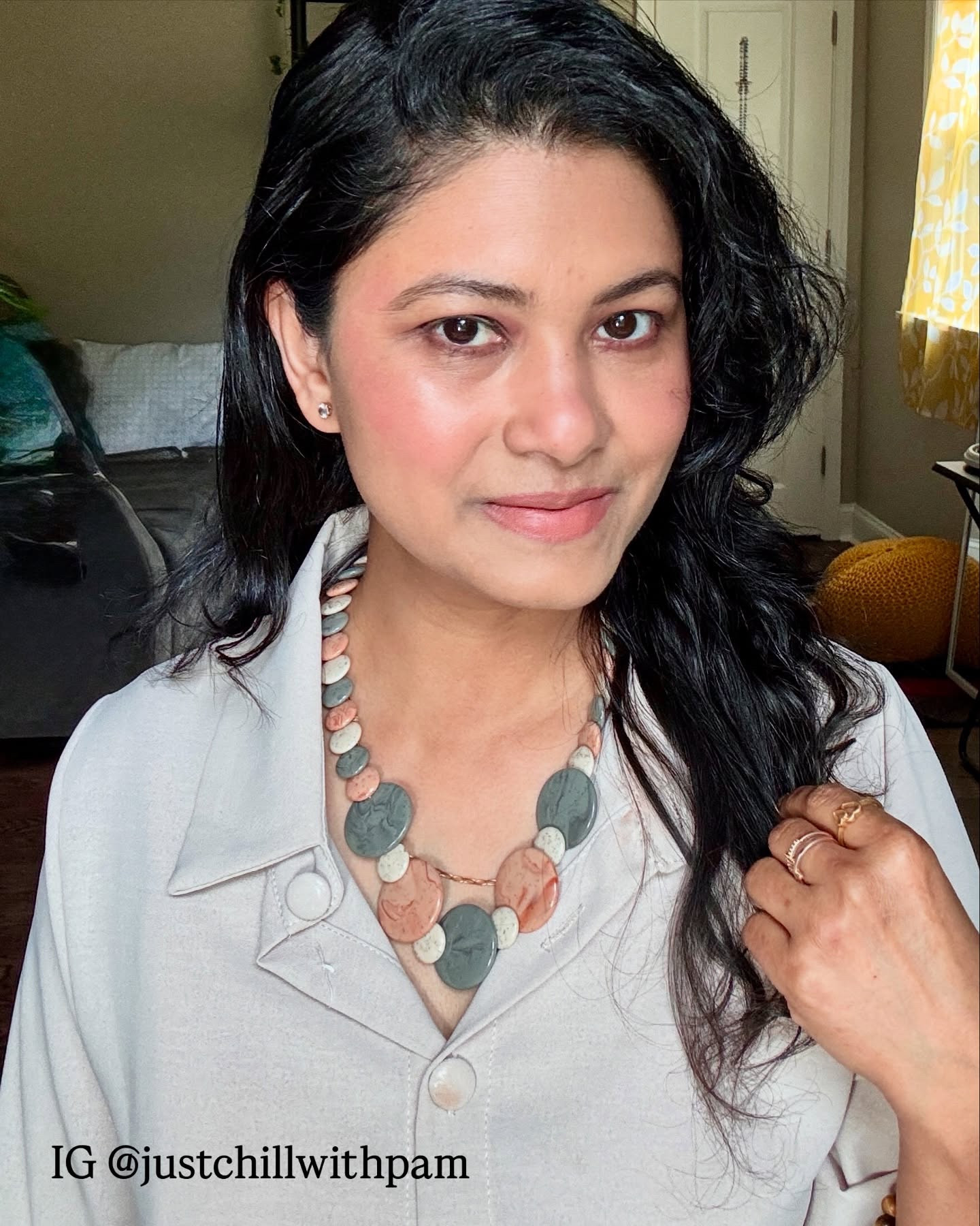 Supporting Dreams, one cute package at a time from small shops @etsy 

💕  Etsy Pam’s Favorites -https://creatoriq.cc/3ECtFMZ

💕 Mothers Day Gifts - https://creatoriq.cc/3GU0ndG

* Rustic Collage Trifold Picture Frame @seastarspublishing - https://creatoriq.cc/43fpbo4

* Set of 4: Ceramic Flower Mini Table Vase with Dried Flowers for Home Decorative - https://creatoriq.cc/3F9UbO7

* Statement Necklace Autumn Colors Jewelry. Faux Gem Stone @angelic_beaders 
this piece is not available,check her beautiful collections here - https://creatoriq.cc/43dyrZQ

#homedecorfinds #handmadewithlove #etsyfinds #etsyshop #smallbusinessfinds #etsycreatorco 
#bohostyle #artlover #craftygirl #shopsmall #handmadejewelry #vasedecor #photoframelove #pamdsouza