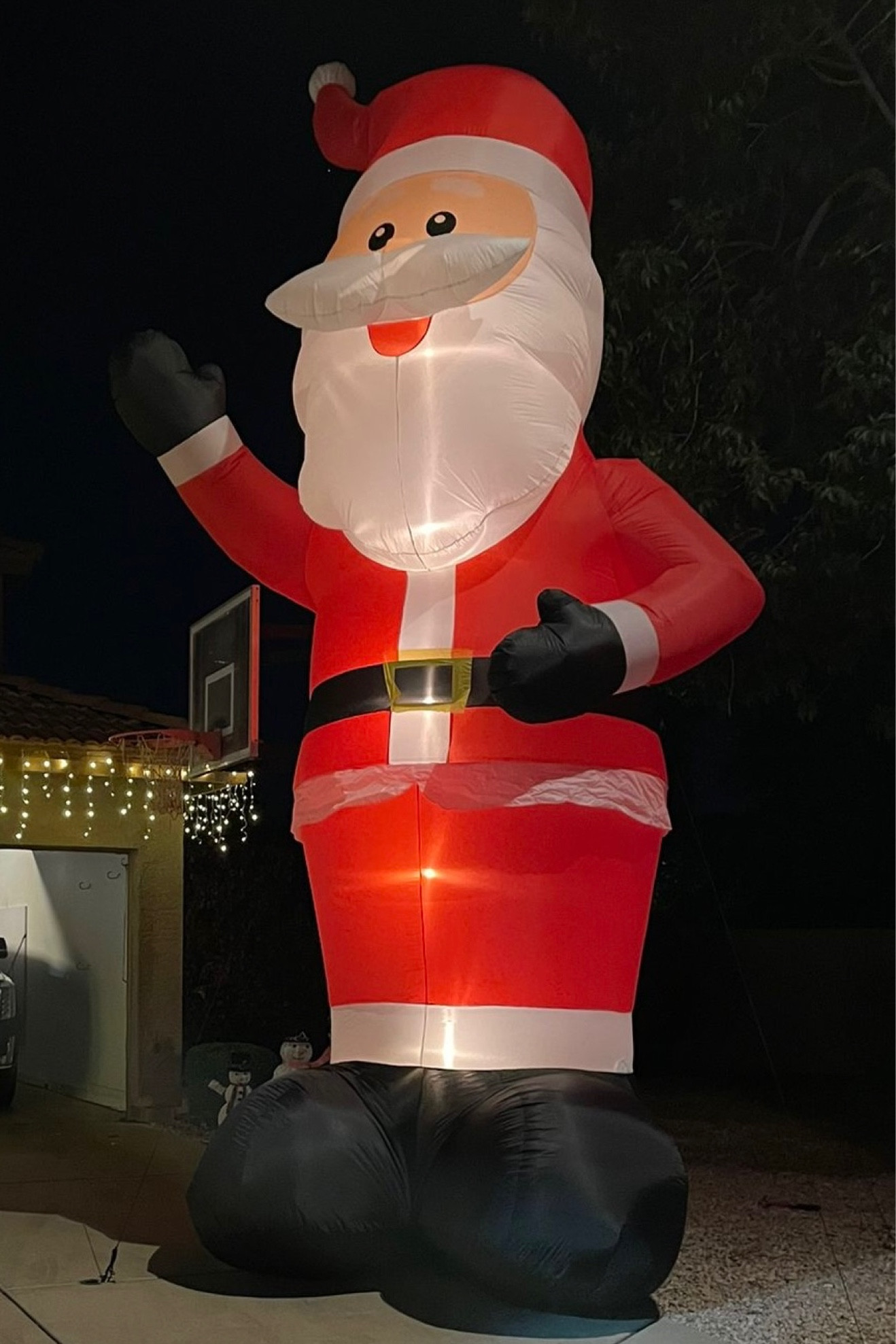 20ft Santa inflatable

Santa decor. Outdoor Christmas decor. Christmas decor. Santa Claus  

#LTKhome #LTKHoliday #LTKSeasonal