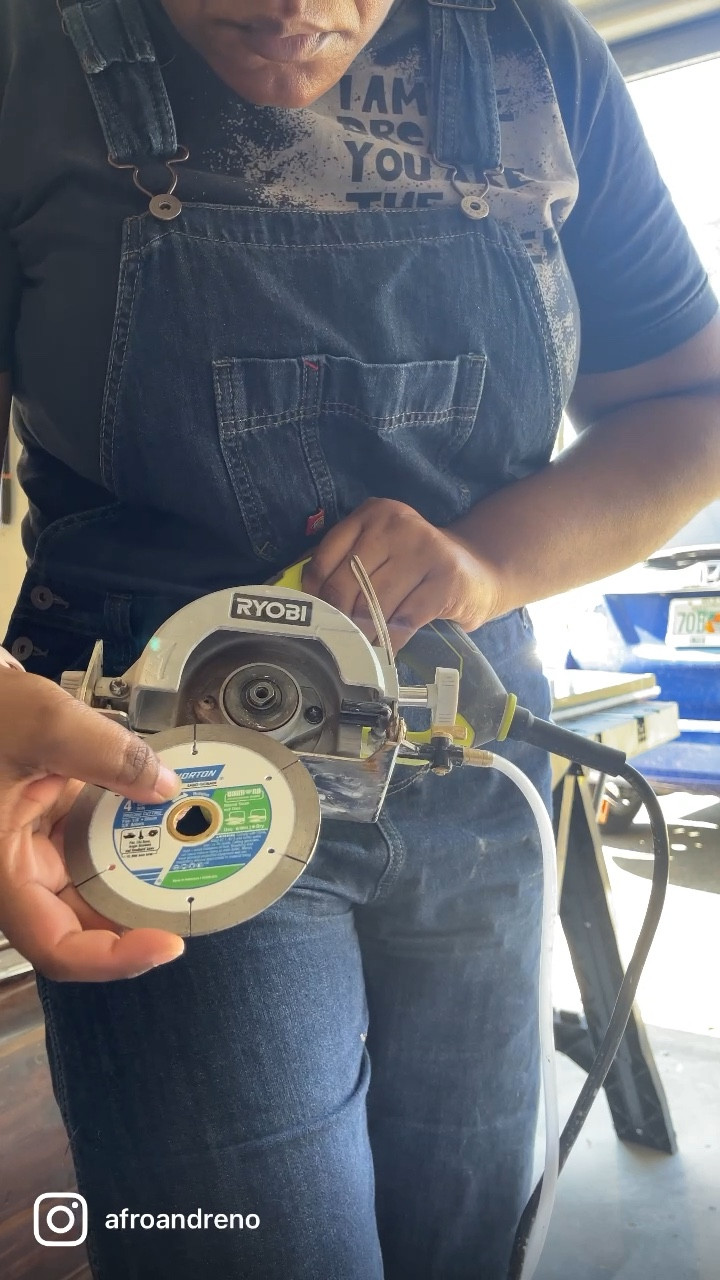 How to change a tile saw blade. 

Yes this is a tile saw, it is handheld and has a water connection.

Super handy for cutting through thick marble and tile

#LTKSale #LTKhome