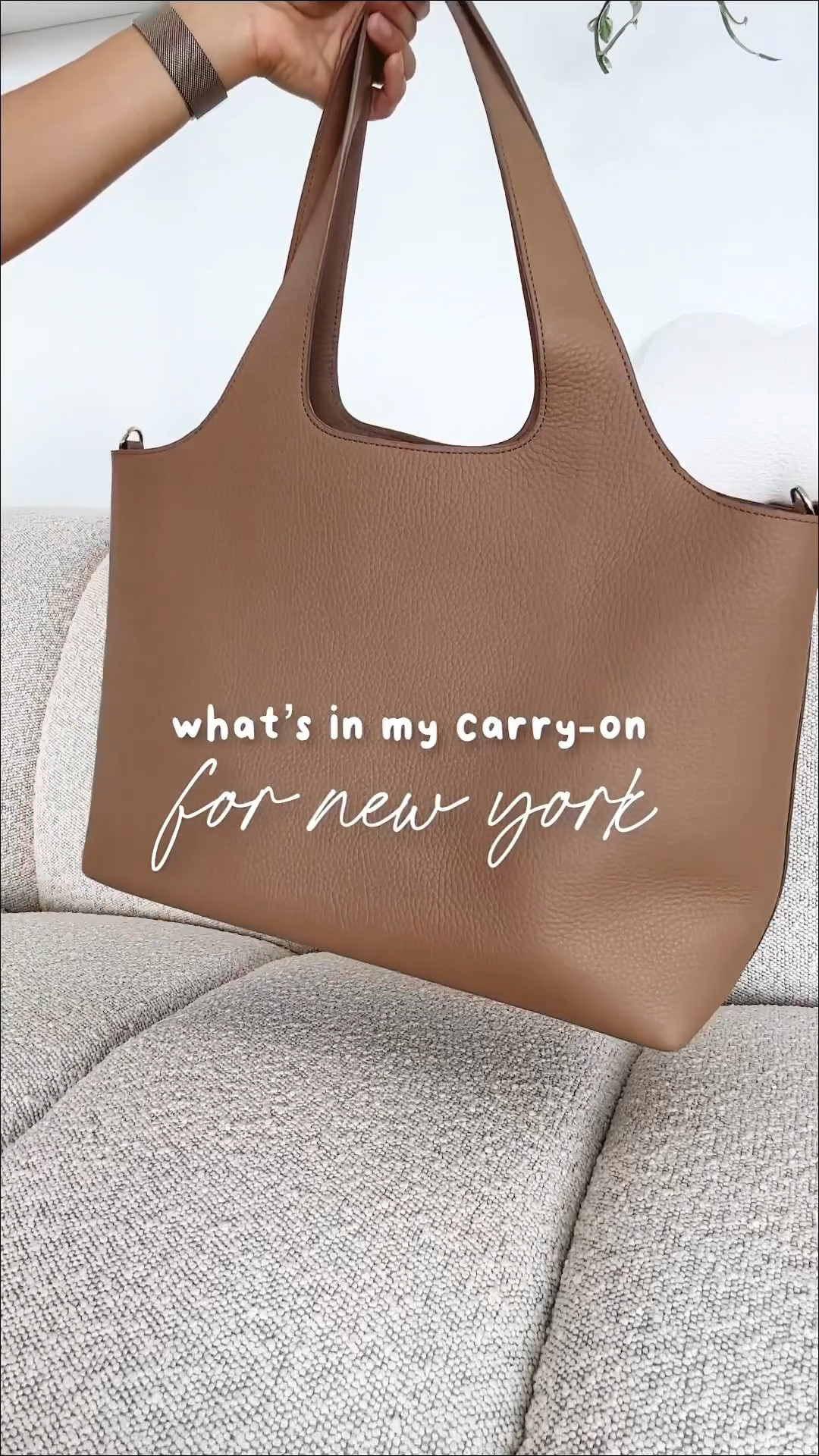 what’s in my @cuyana system tote 👀✨💛

#LTKbeauty #LTKstyletip #LTKworkwear