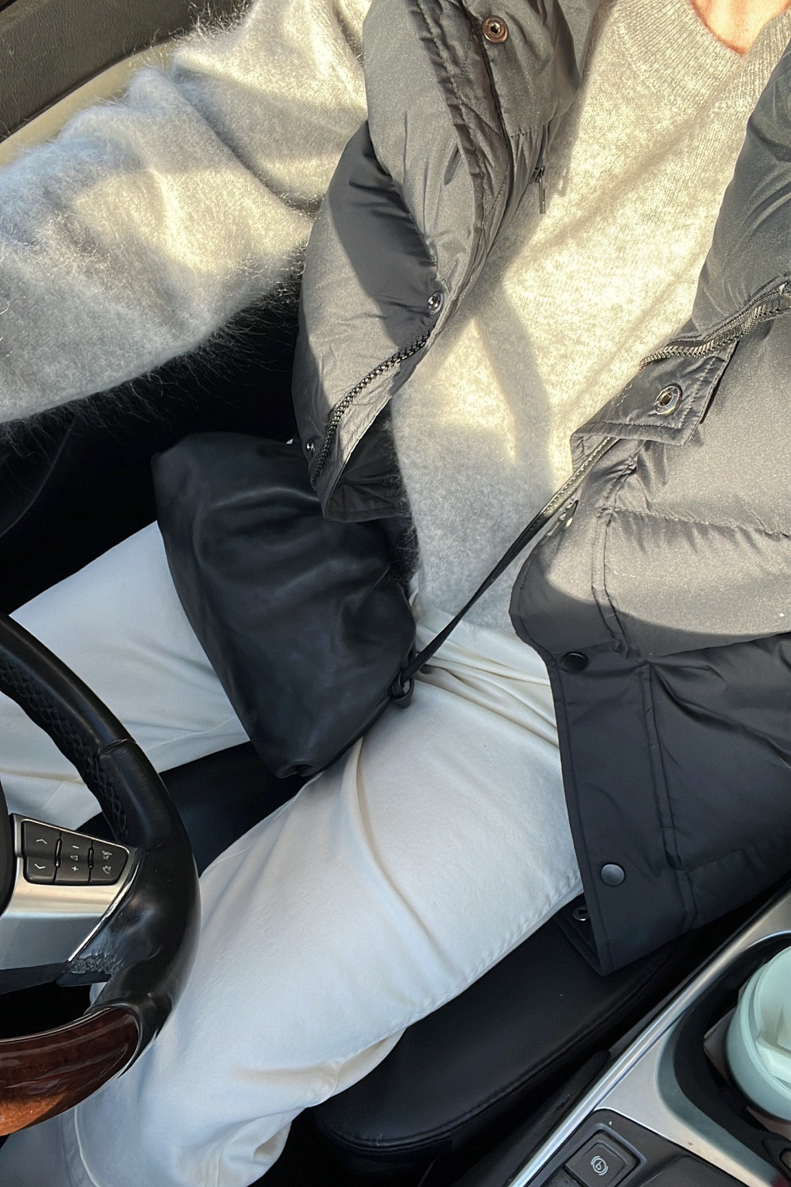  Comfy winter outfit - everlane Barrel pants 30#% off and cashmere brushed sweater 15% off with code “SYO15” #winterstyle
#salealert #sale

#LTKitbag #LTKsalealert #LTKCyberWeek