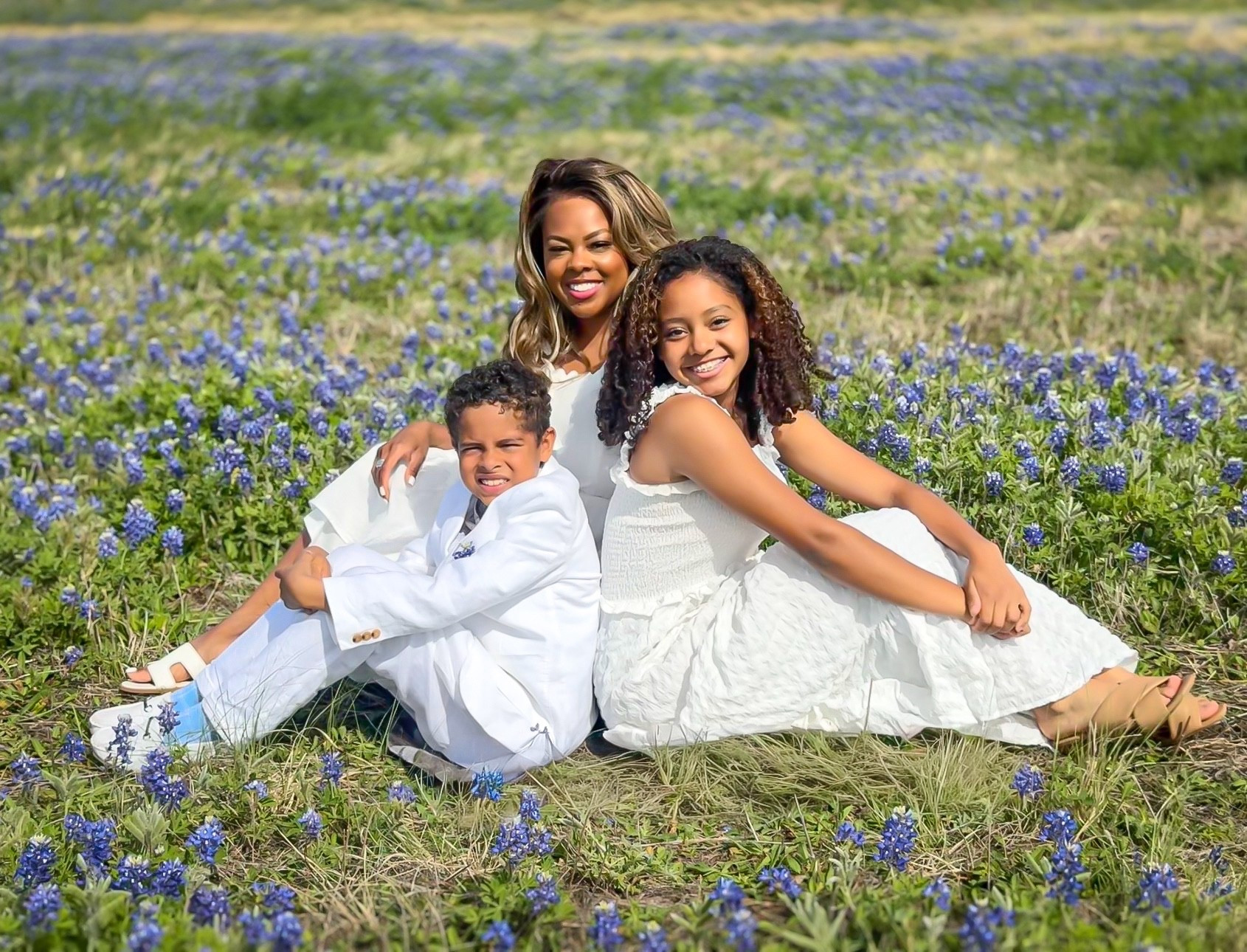 Family photoshoot: The gift mom won’t forget. Love these blue bonnet pictures

#LTKMothersDay #LTKKids #LTKmomlife