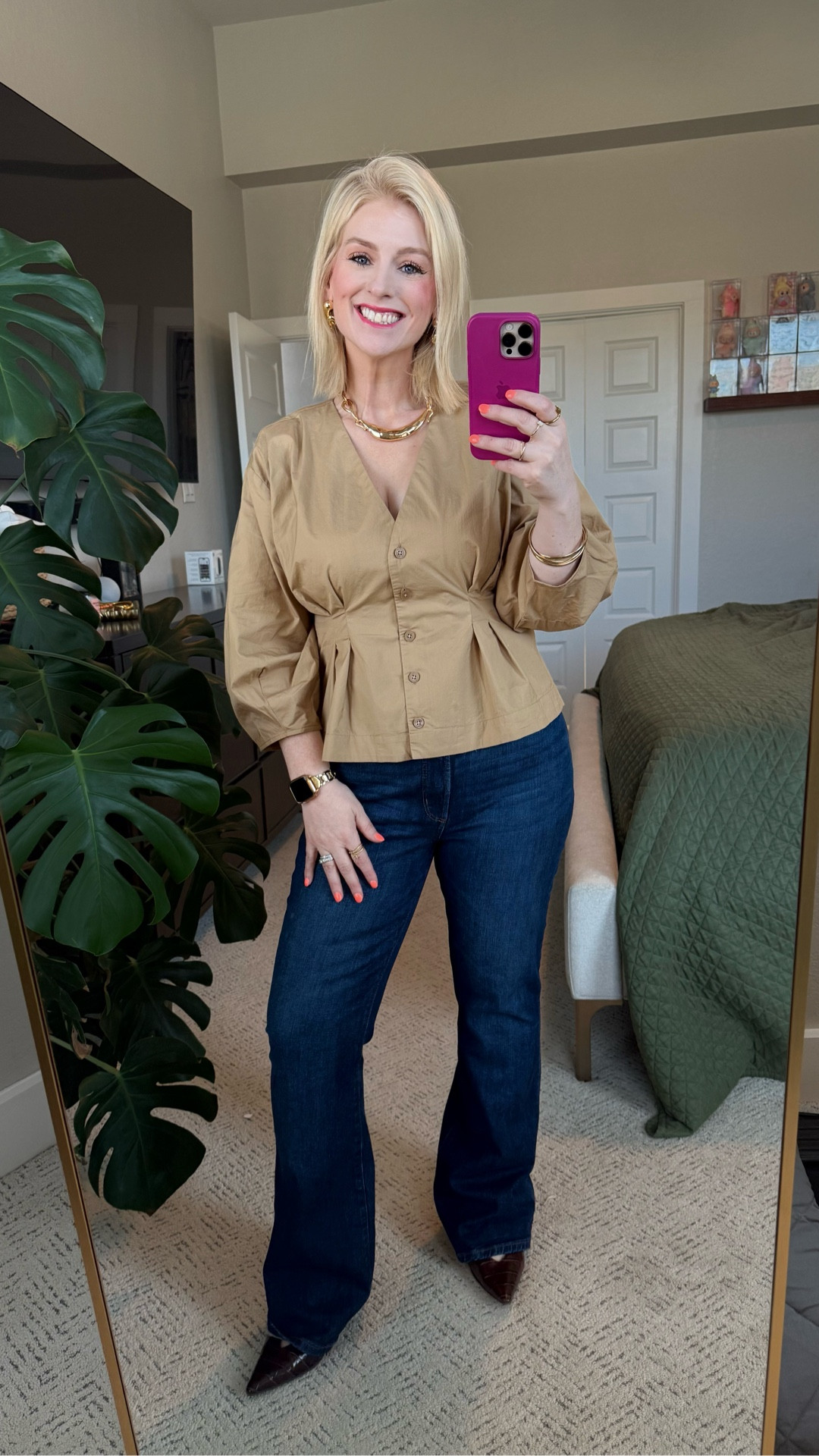 This combo never misses 🤌
Camel peplum top + dark flare jeans + brown heels = the formula. The cinched waist does all the work so you don’t have to. LOFT knocks it out of the park once again!

#LTKdayinmylife #LTKootd #LTKMidsize