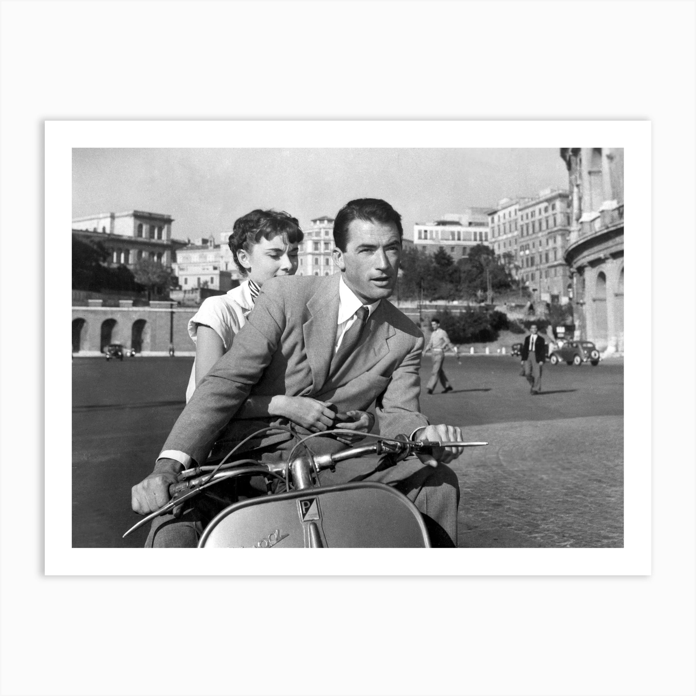 Vacances Romaines Avec Gregory Peck Et Audrey Hepburn Art Print | Fy! (UK)