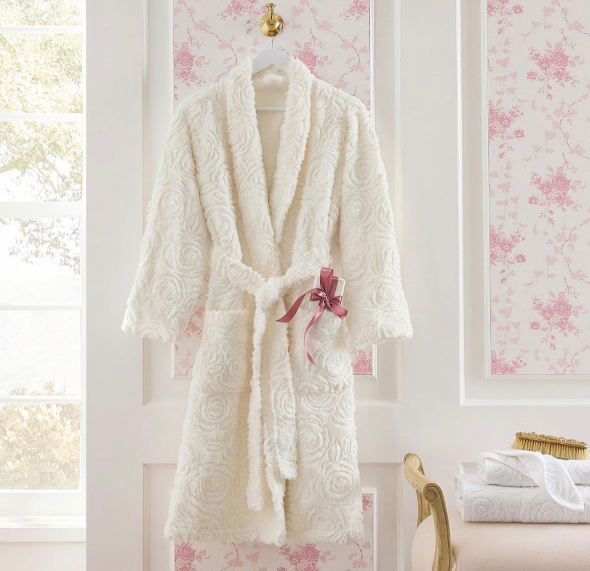 LoveShackFancy Floral Robe

#LTKHome #LTKSaleAlert #LTKootd