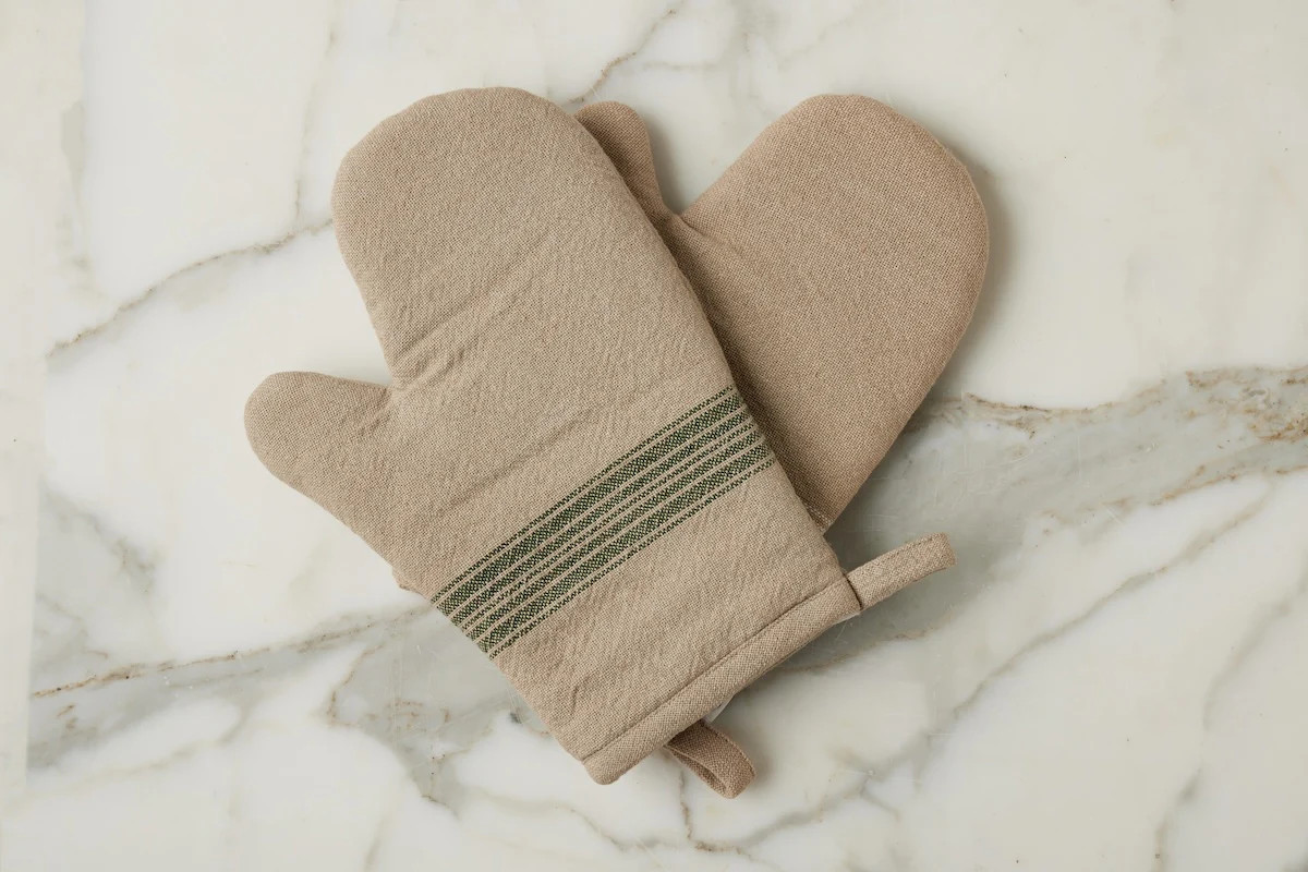 Oven Mitt, Vintage Spruce Green Stripe, Set of 2 | etúHOME