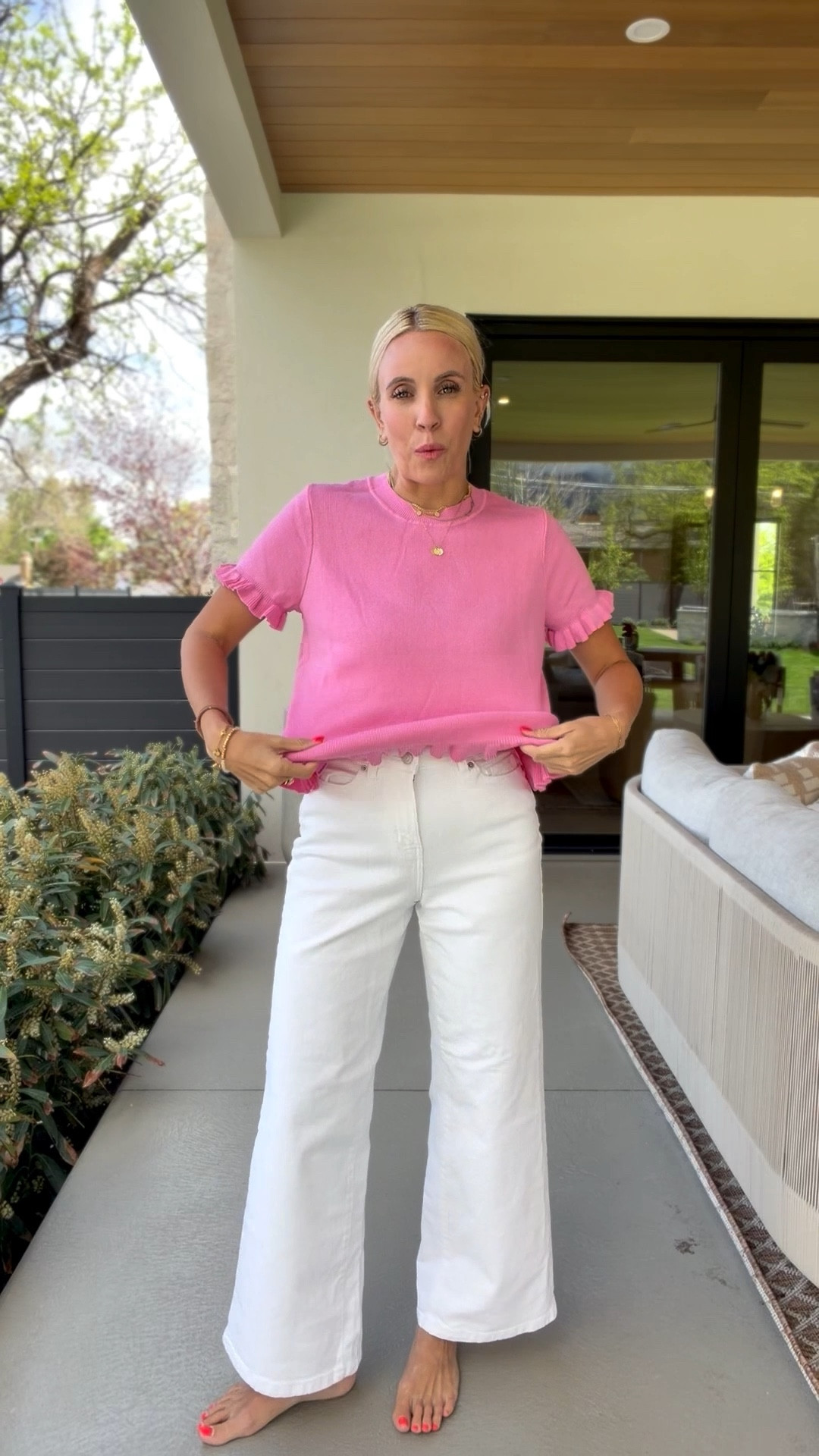 These are the best white jeans ever! 

#LTKootd #LTKmomlife #LTKgrwm