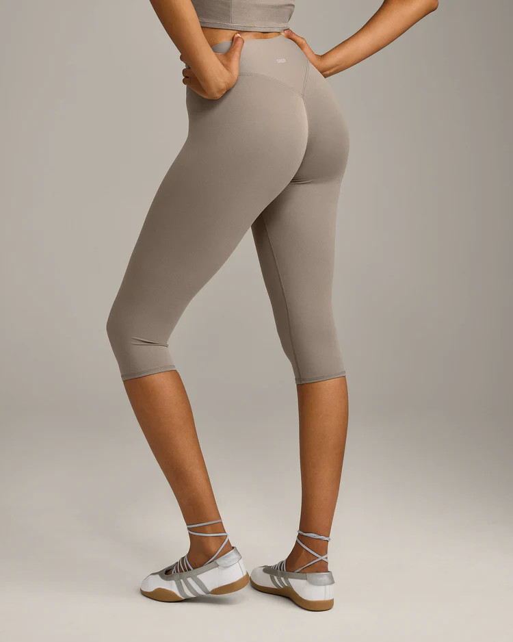 SoftMotion™ High Waisted Capri Leggings with Gray Logo 
 Minky | Oner Active (UK / US)