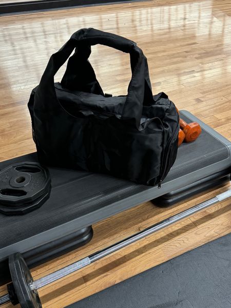New gym tote bag!! 

#LTKitbag #LTKfindsunder50 #LTKfitness