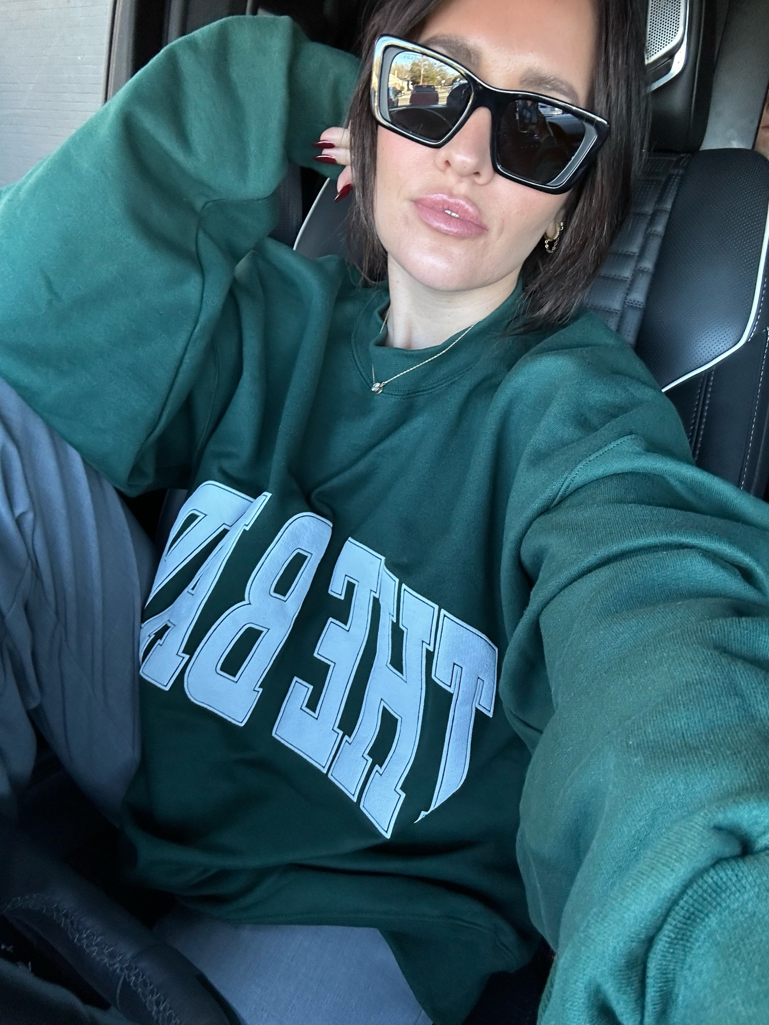 The bar sweatshirt size large 

#LTKGiftGuide #LTKsalealert #LTKunder100