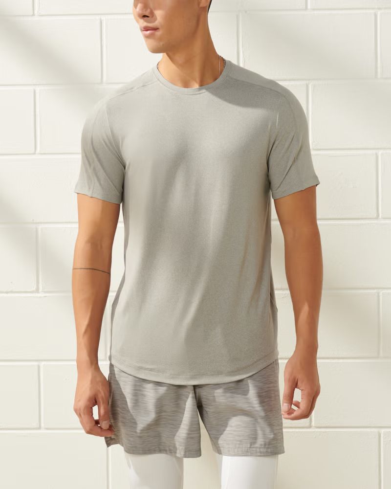 YPB powerSOFT Lifting Tee | Abercrombie & Fitch (US)