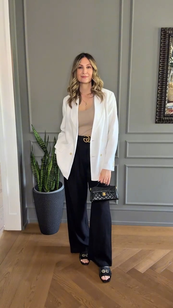 Linen pants, tank top, blazer, and handbag. Rinse and repeat. 

#linenpants #linenclothing #summeroutfitideas #linenoutfit