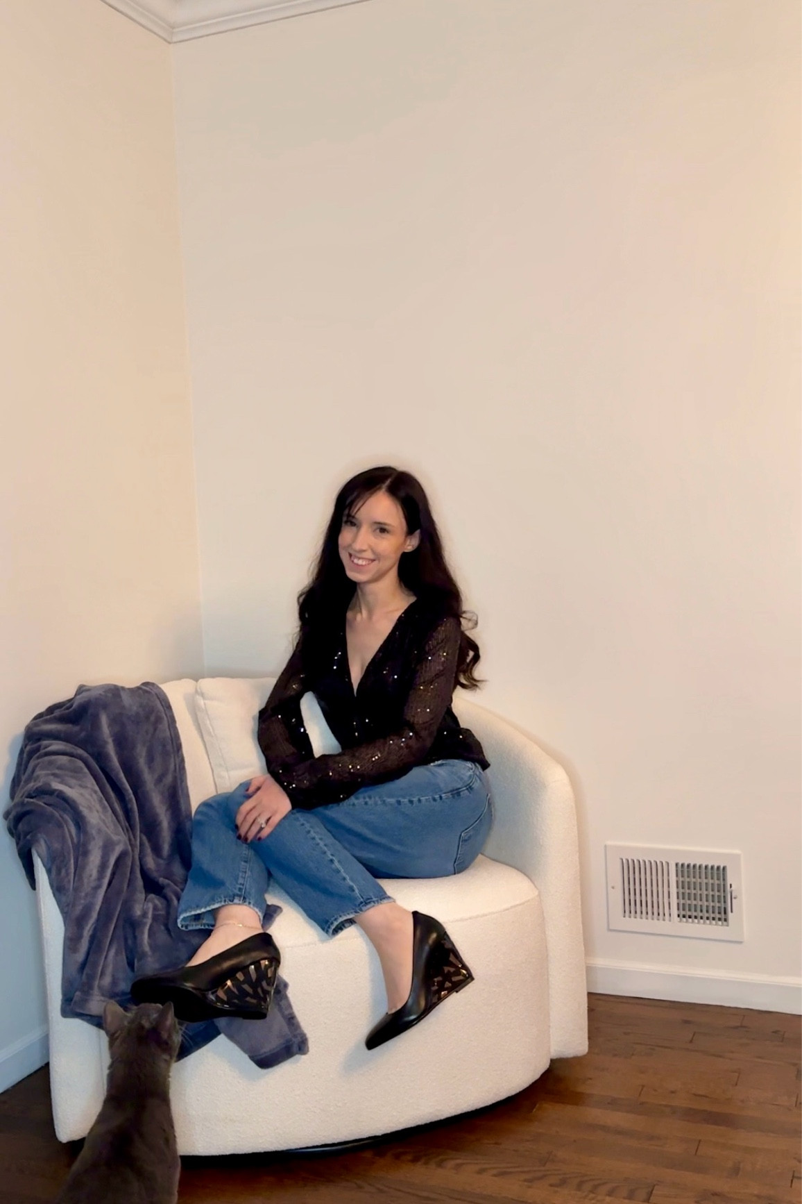 New Year’s Eve 

Black sequin bodysuit size S
Jeans size 00
Black wedges size 6.5


Holiday outfit, New Year’s Eve, casual, minimalist, millennial 

#LTKFindsUnder100 #LTKHoliday #LTKStyleTip