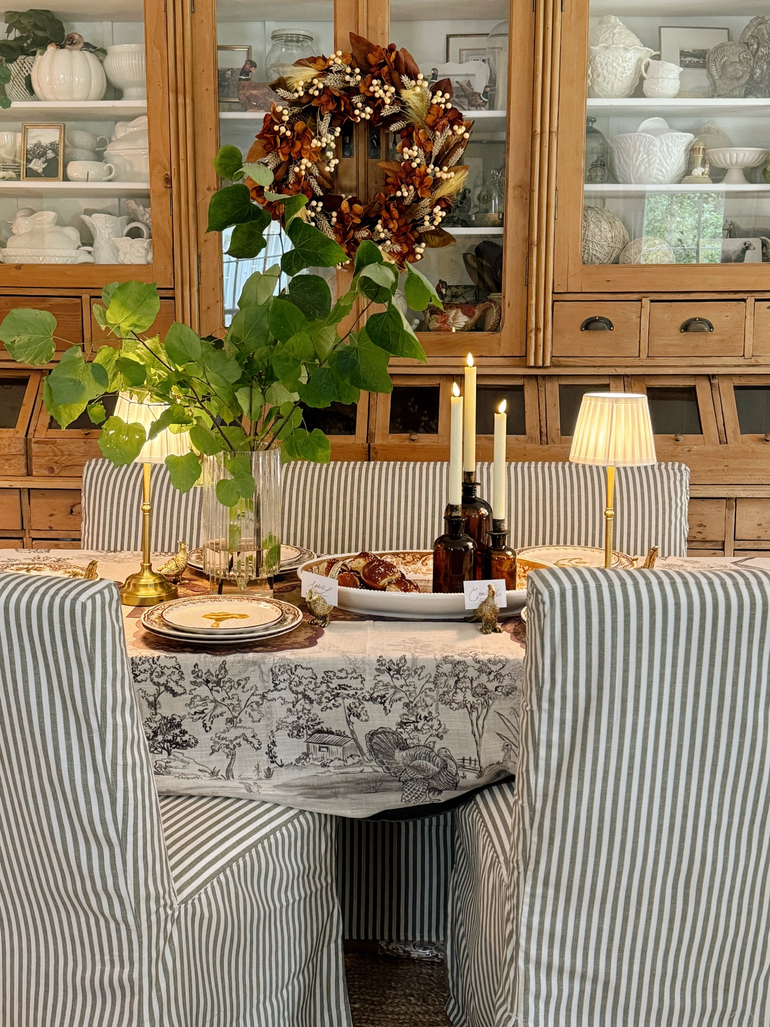 Cozy cottage farmhouse fall 🤎

#LTKSeasonal #LTKSaleAlert #LTKHome