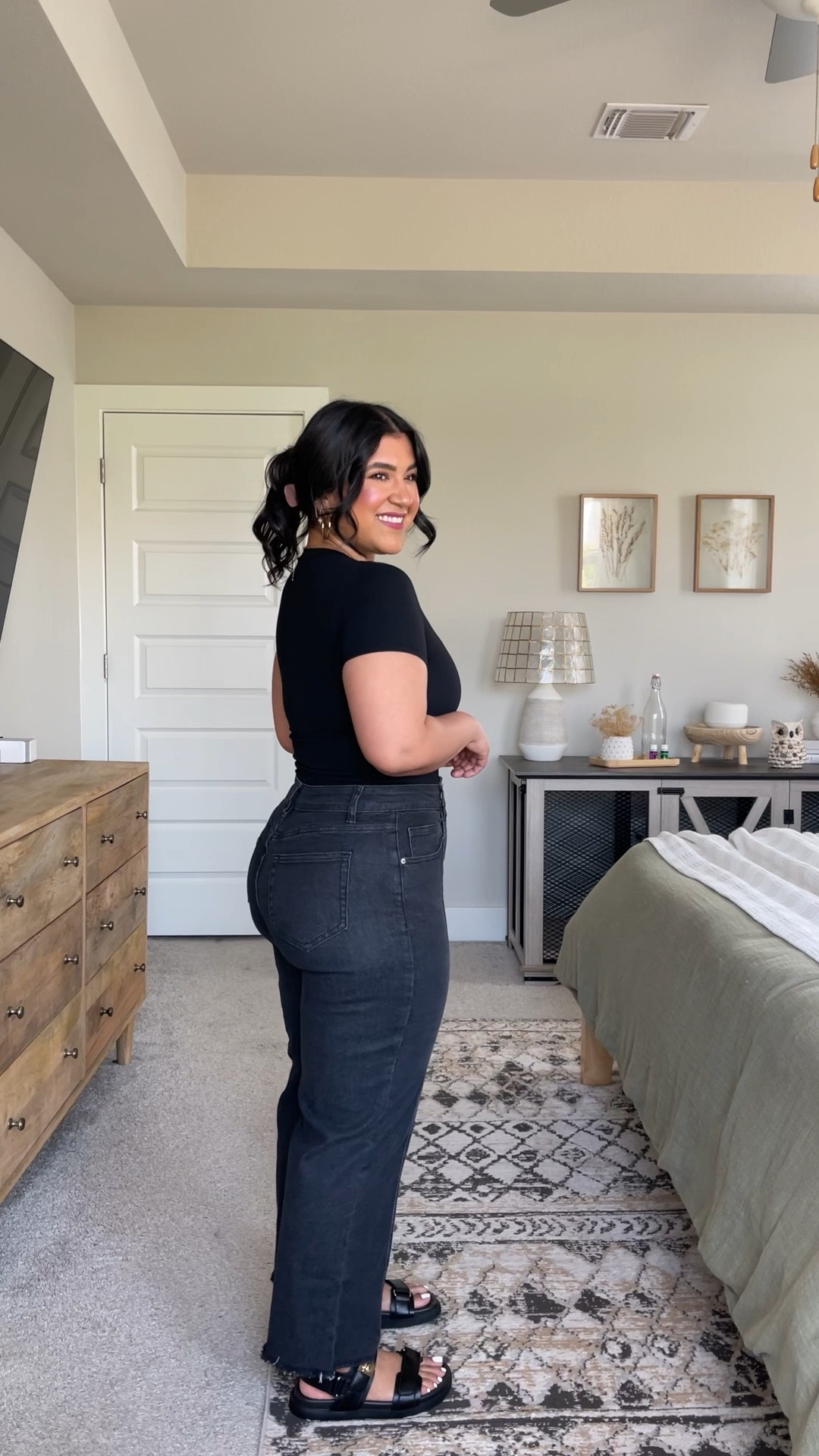 Amazon outfit! SIZING: I’m 5’1”, size 10-12, large⁣⁣ // BODYSUIT: wearing size large, true to size. Very stretchy, has great compression, double lined, smoothing.⁣⁣ // 

JEANS: wearing a size 12, shade black. I also have these in brown in a size 10 and both sizes fit me great! The 10 is just more fitted, the 12 has a comfier fit. They are stretchy and really comfortable //

SANDALS: true to size, SO comfortable⁣⁣ // 

**the pants I’m wearing at the beginning are also linked and from Amazon! I have these in like 6 colors lol they are my favorite! But size UP. The waist runs small. I wear the XL.⁣⁣ 


#LTKStyleTip #LTKFindsUnder50 #LTKMidsize