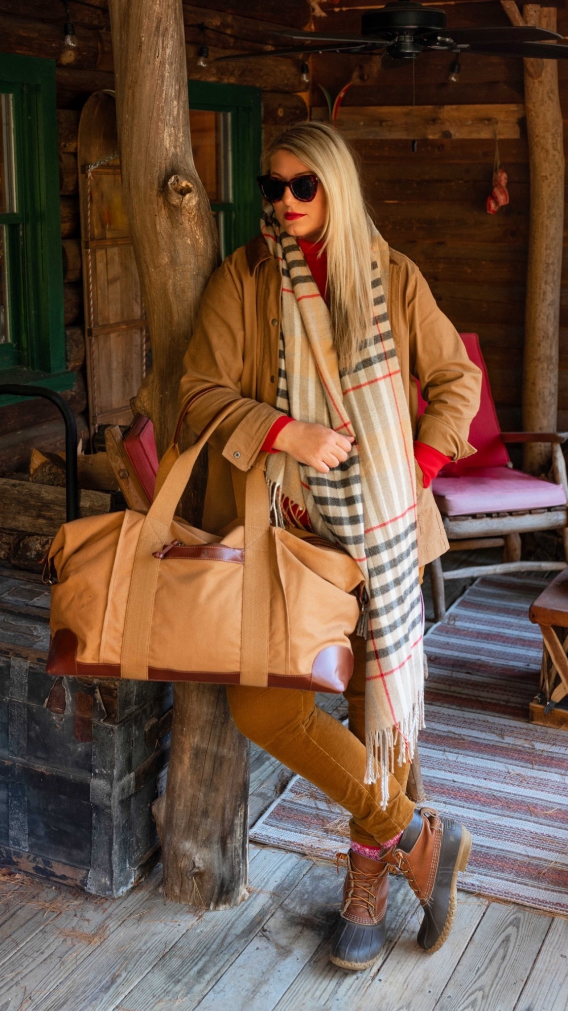 Time to plan for those fall travel adventures! A canvas & leather weekender bag perfect for the season with some key fall accessories

#LTKItBag #LTKautumn #LTKTravel