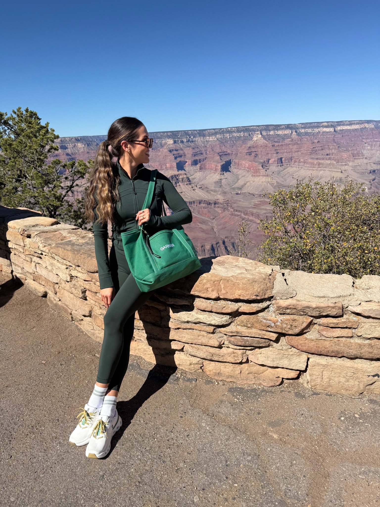 OOTD to hike the Grand Canyon 😍

This color is Rainforest Green

#LTKStyleTip #LTKU #LTKActive