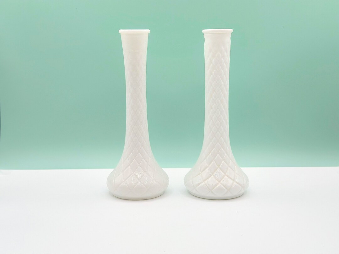 Vintage Hoosier Milk Glass Bud Vase, Diamond Pattern, 1970s, French Country Cottage Decor, Weddin... | Etsy (US)