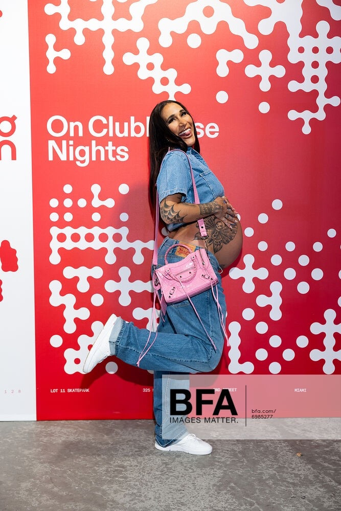 I haven’t taken these shoes off #whitesneaker #oncloud #on #roger #white #sneaker 

#LTKBump #LTKStyleTip #LTKActive