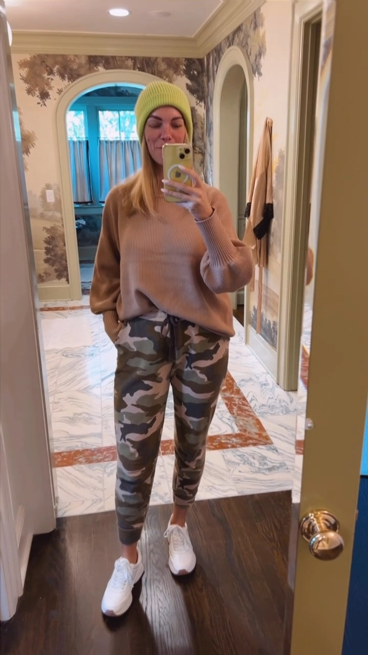 Full cozy mode! Use code CASSIESAVE30 for an extra 30% off this sweater! 

#LTKWatchNow #LTKOver40 #LTKSaleAlert