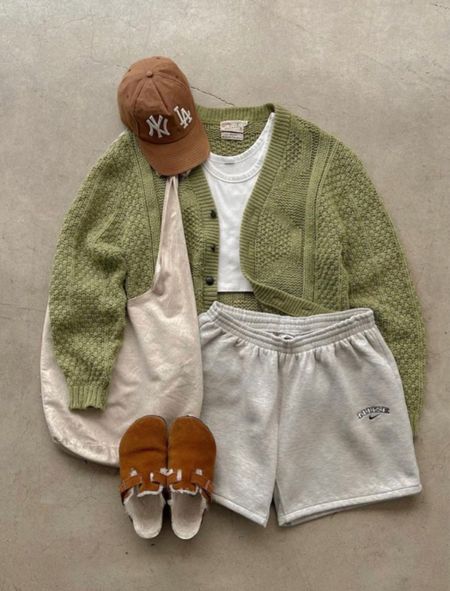 Love this cut and cozy outfit for those cool summer nights 💚💚🤎🤎

#LTKeurope #LTKGiftGuide #LTKSeasonal
