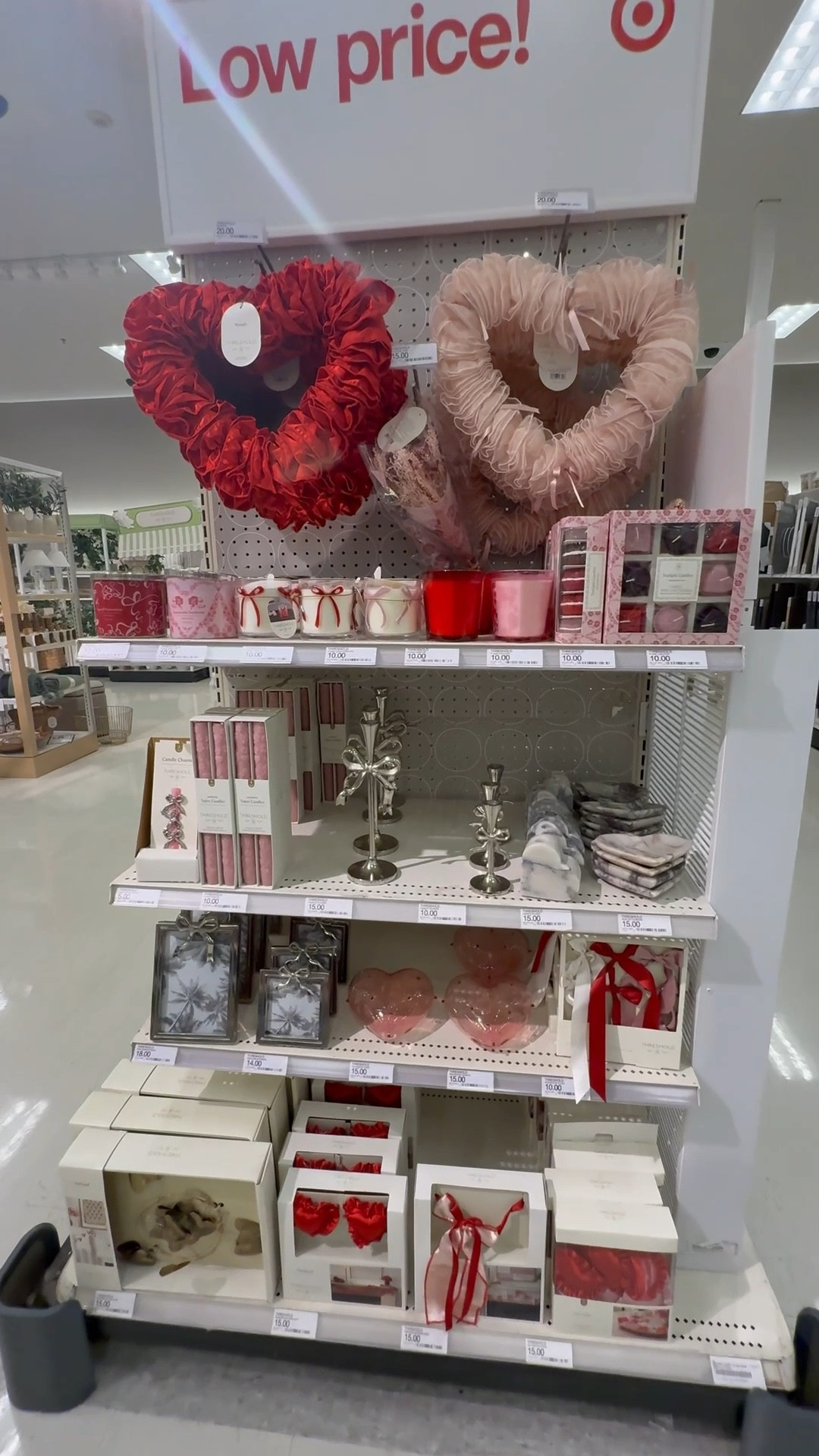 Valentine’s Day decor I found at Target 🩷

#LTKU #LTKSeasonal #LTKHome