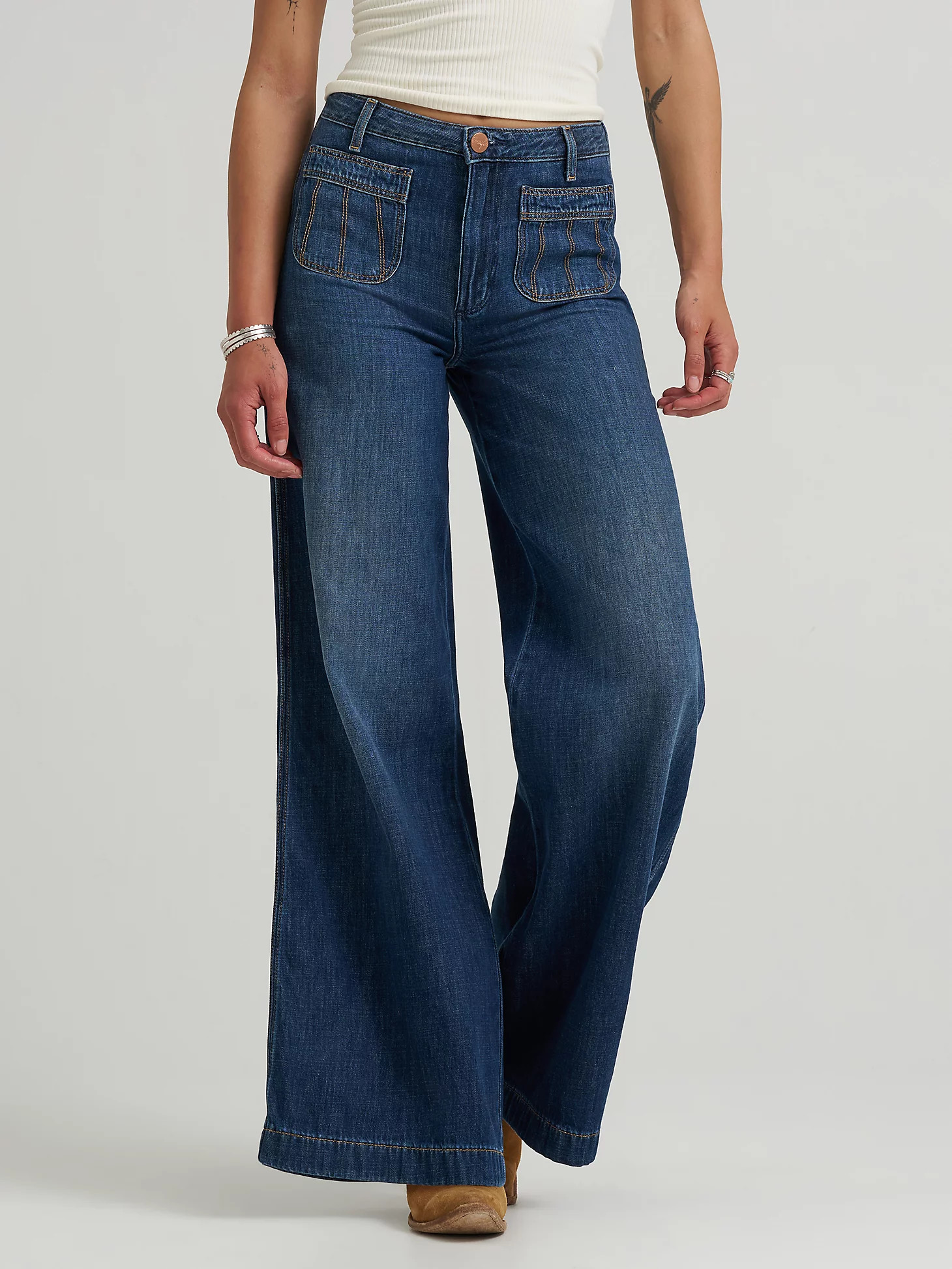 Women's Patch Pocket Trouser Jean | Wrangler