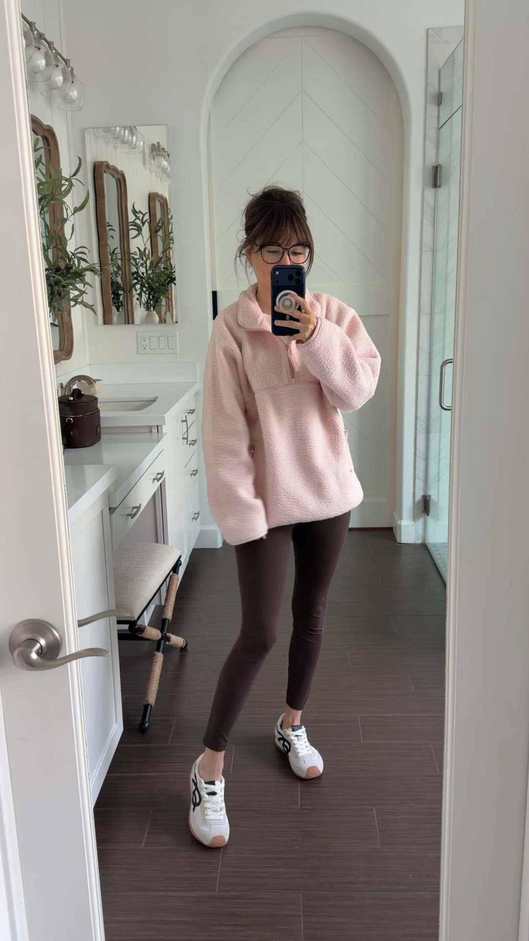 Cozy Petite-Friendly Outfit (5’2 Mom Approved)
This pink fleece is the softest thing I’ve worn all week — oversized in the best way and so easy to throw on with leggings. Paired it with my go-to brown pair and comfy sneakers for errands, school pickup, or staying in.
Linked the fleece, leggings, and sneakers 

#LTKootd #LTKActive