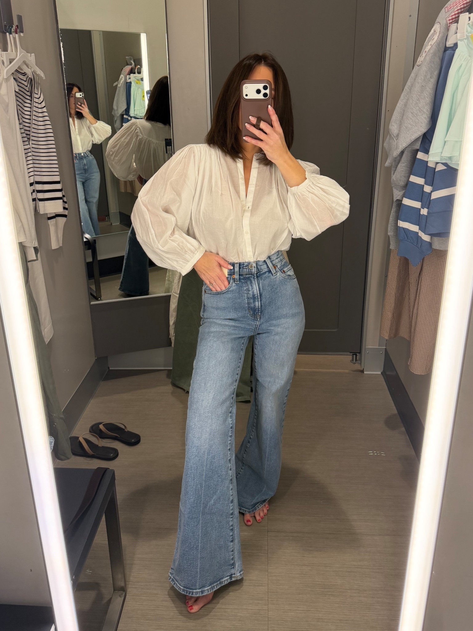 These new target pieces are so good. These jeans suck you in but still have stretch. They’re high rise with a slight flare at the bottom. I’m 5’2 120lbs wearing a size 2 regular I really should get the short length but they didn’t have it in store.
Wearing an extra small in the top it’s a little thin, but I love the fit


@target #targetstyle #targetfinds #jeans #classicoutfit 

#LTKootd #LTKPetite #LTKFindsUnder50