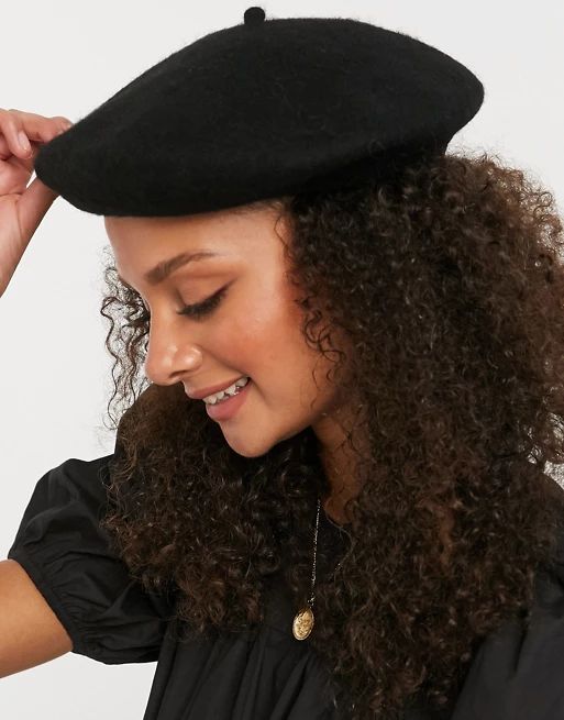 Monki Brooklyn beret hat in black | ASOS (Global)