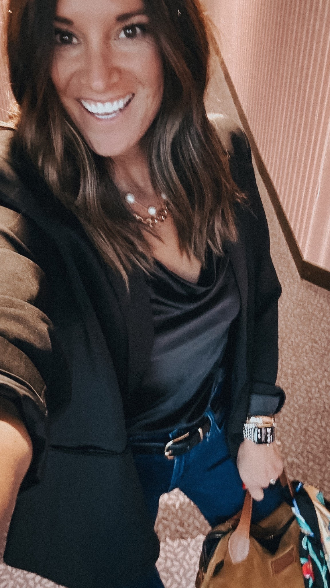 The perfect blazer ❤️

#blazer #ootd #silkblouse #silk #workoutfit

#LTKmomlife #LTKootd #LTKdayinmylife