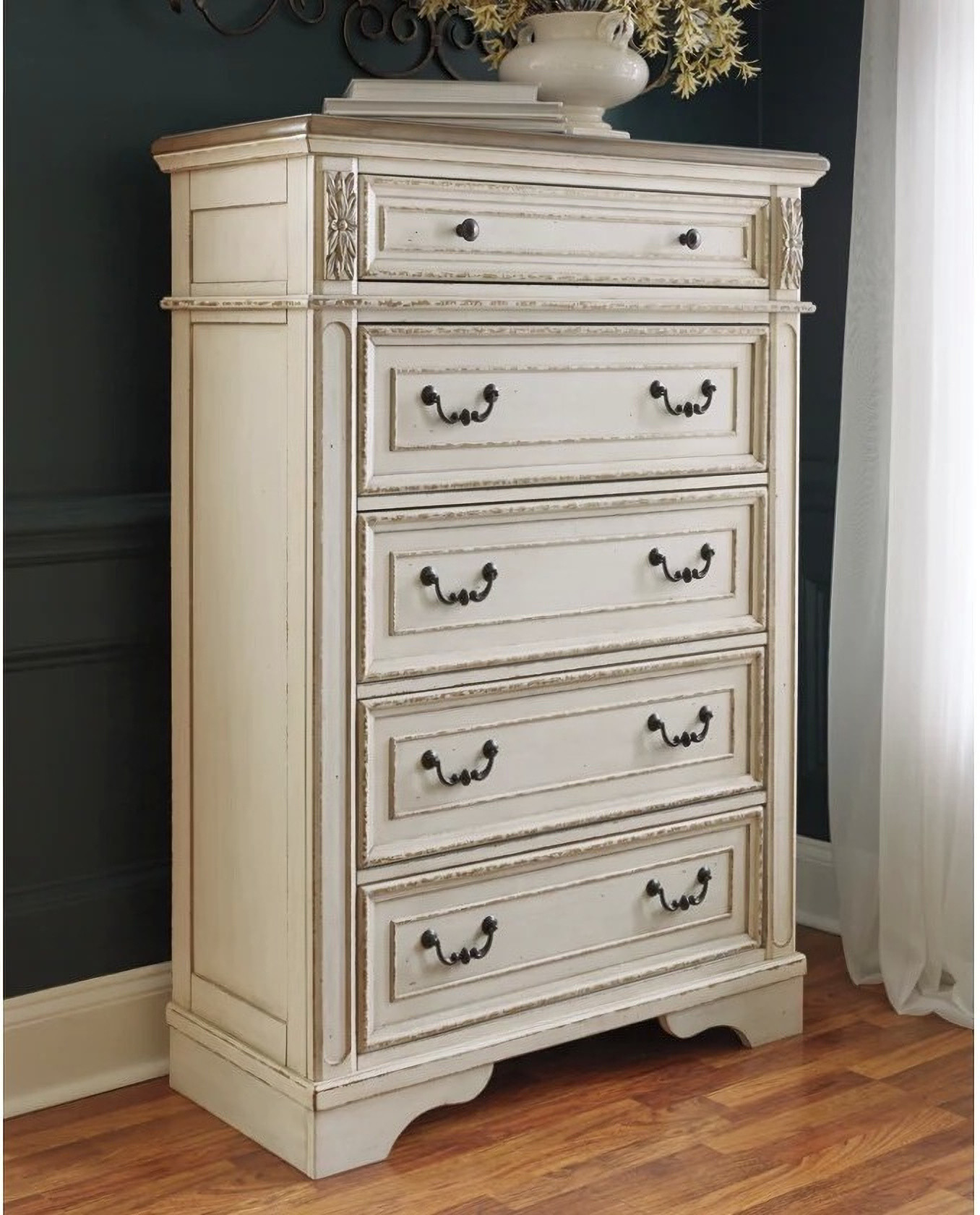 Realyn Two Tone 5 Drawer Chest | 1stopbedrooms