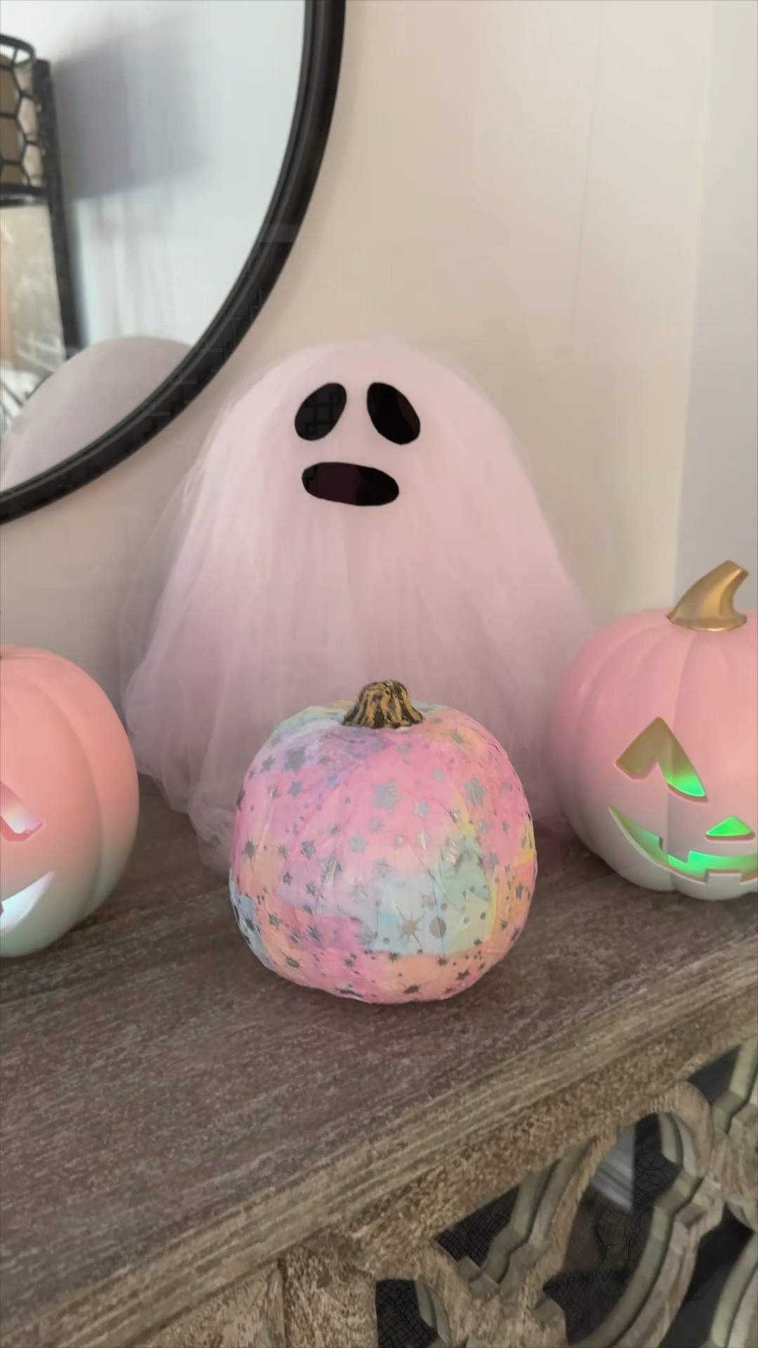 🎃 Easily customize decorative pumpkins!  This is such a fun and easy project! 👻 #HalloweenCrafts #FallCrafts #PumpkinDecor #HalloweenDecor #Halloween2024 #Fall2024 

#LTKSeasonal #LTKHome #LTKFamily
