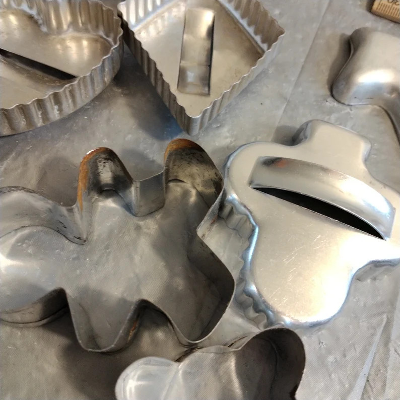 Lot Vintage Metal Cookie Cutters, Animals Shapes Cookie Cutters | Etsy (US)