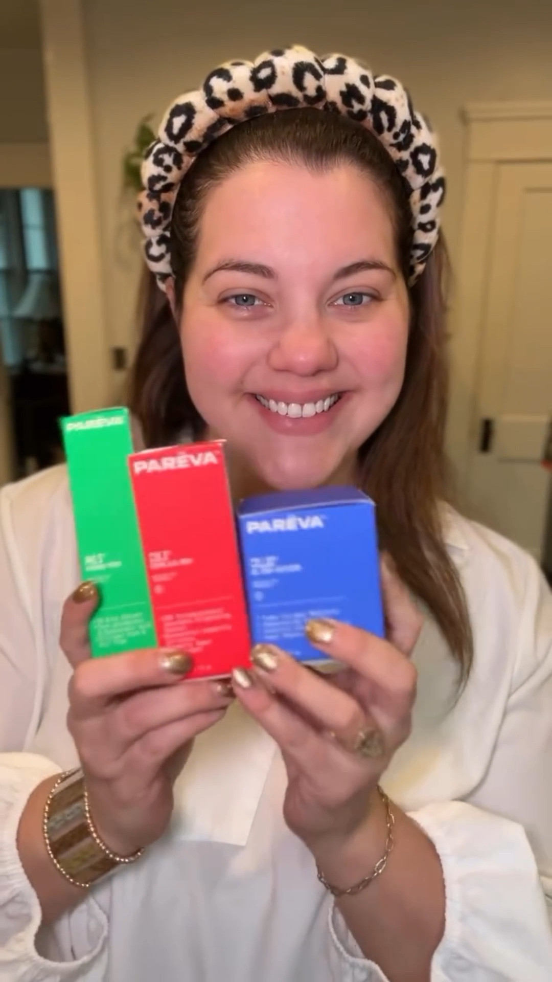 I’m kicking off the new year focusing on my skin! I always say that your makeup is only as good as the skin underneath! If you’re a busy mom looking for a simplified, yet effective skincare routine, look no further than @parevabeauty Longevity Trio! You can learn more about these products in my LTK (linked in bio). #ad #skincare @shop.ltk #liketkit