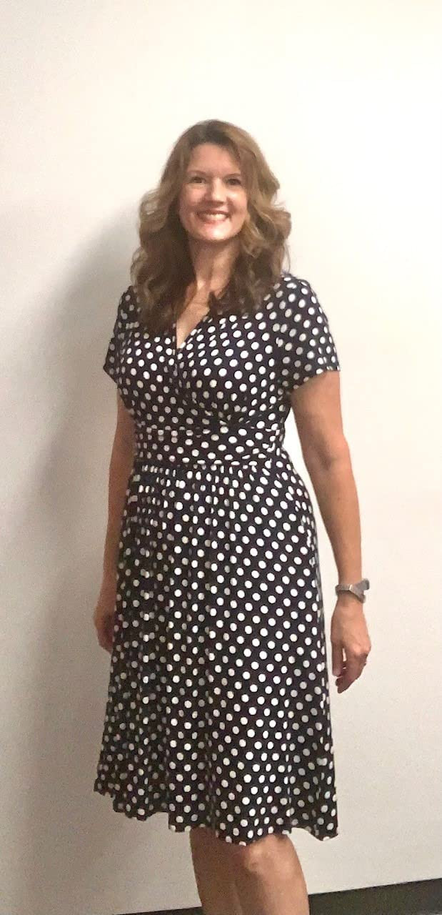 LILBETTER Women's Summer Casual Short Sleeve V-Neck Short Party Dress with Pockets | Amazon (US)