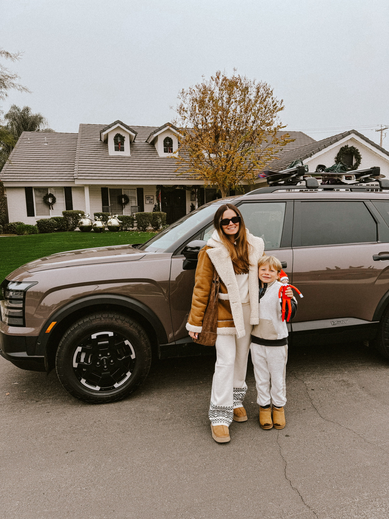 My aerie set is 25% off!✨ my original jacket is OOS, linked a couple similar options!

tts medium

aerie, aerie sale, casual style, matching set, teddy coat, uggs, platform uggs, Britt Horton, California 

 #LTKFindsUnder50 #LTKFindsUnder100