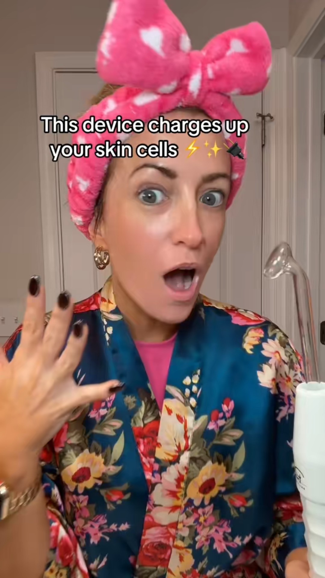 oiceover:

“It’s called the NuDerma Natural Cell Energy Wand — it uses gentle high-frequency currents to wake up your skin cells, boost circulation, and help your products absorb better. I use it 2–3 times a week after cleansing, and my skin has never looked tighter or more alive.

#LTKGiftGuide #LTKBeauty #LTKSeasonal