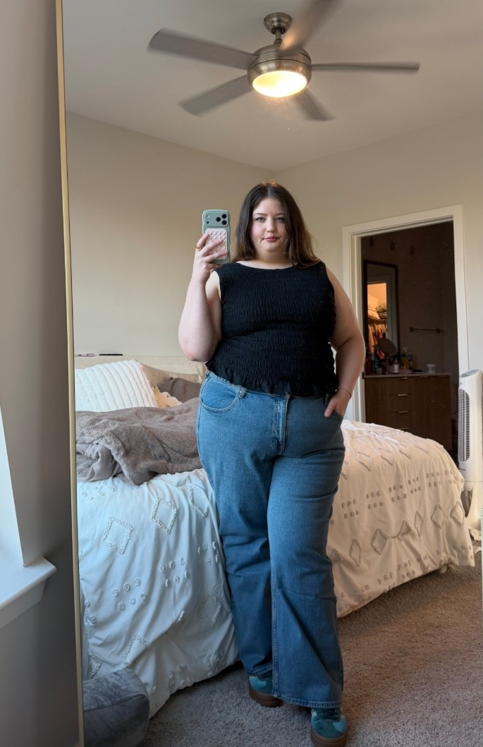 the best jeans & a cutie black tank 🖤 wearing size 36 short in jeans & XL in top 

#LTKWorkwear #LTKPlusSize #LTKootd