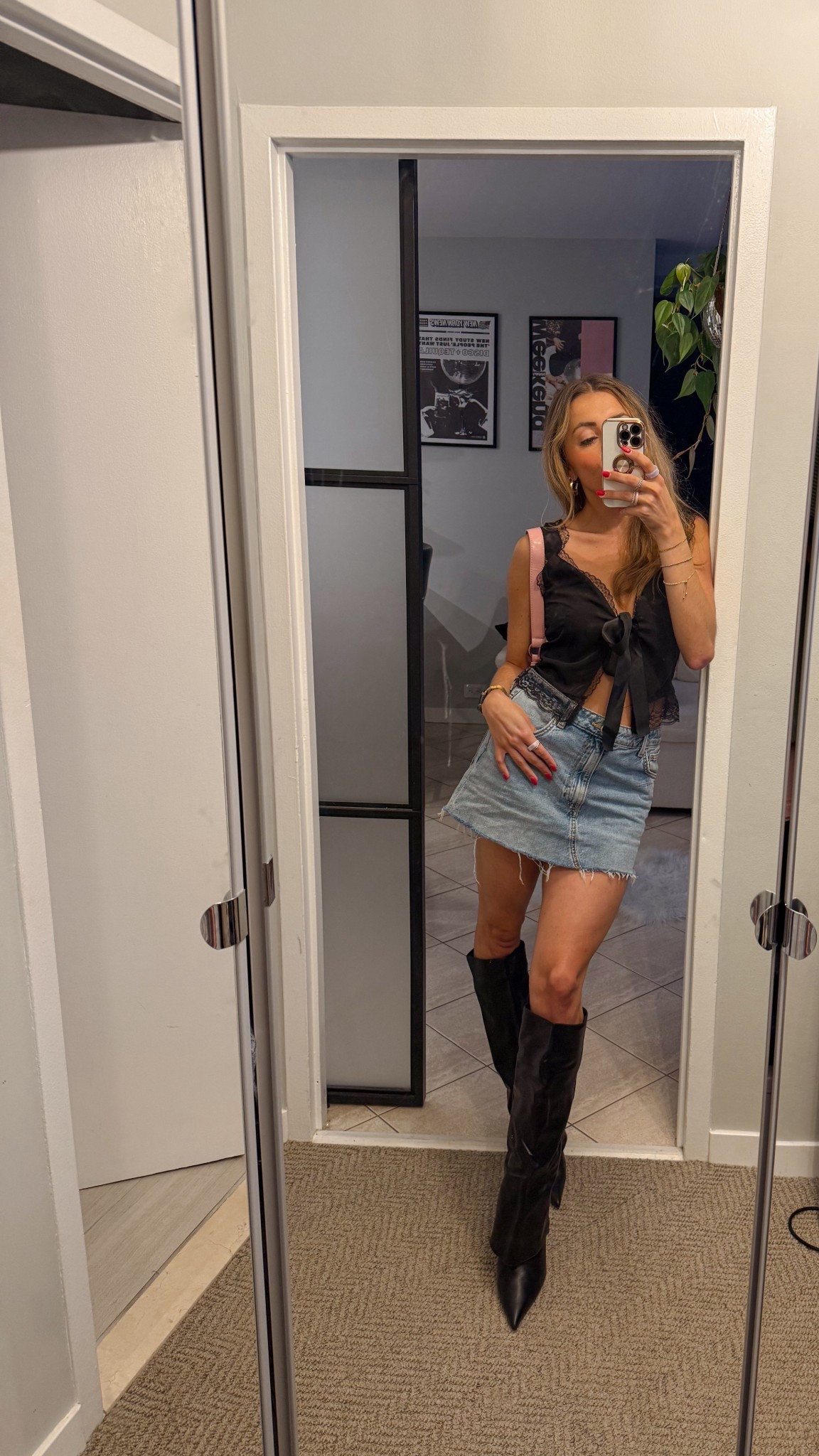 love knee high boots!!