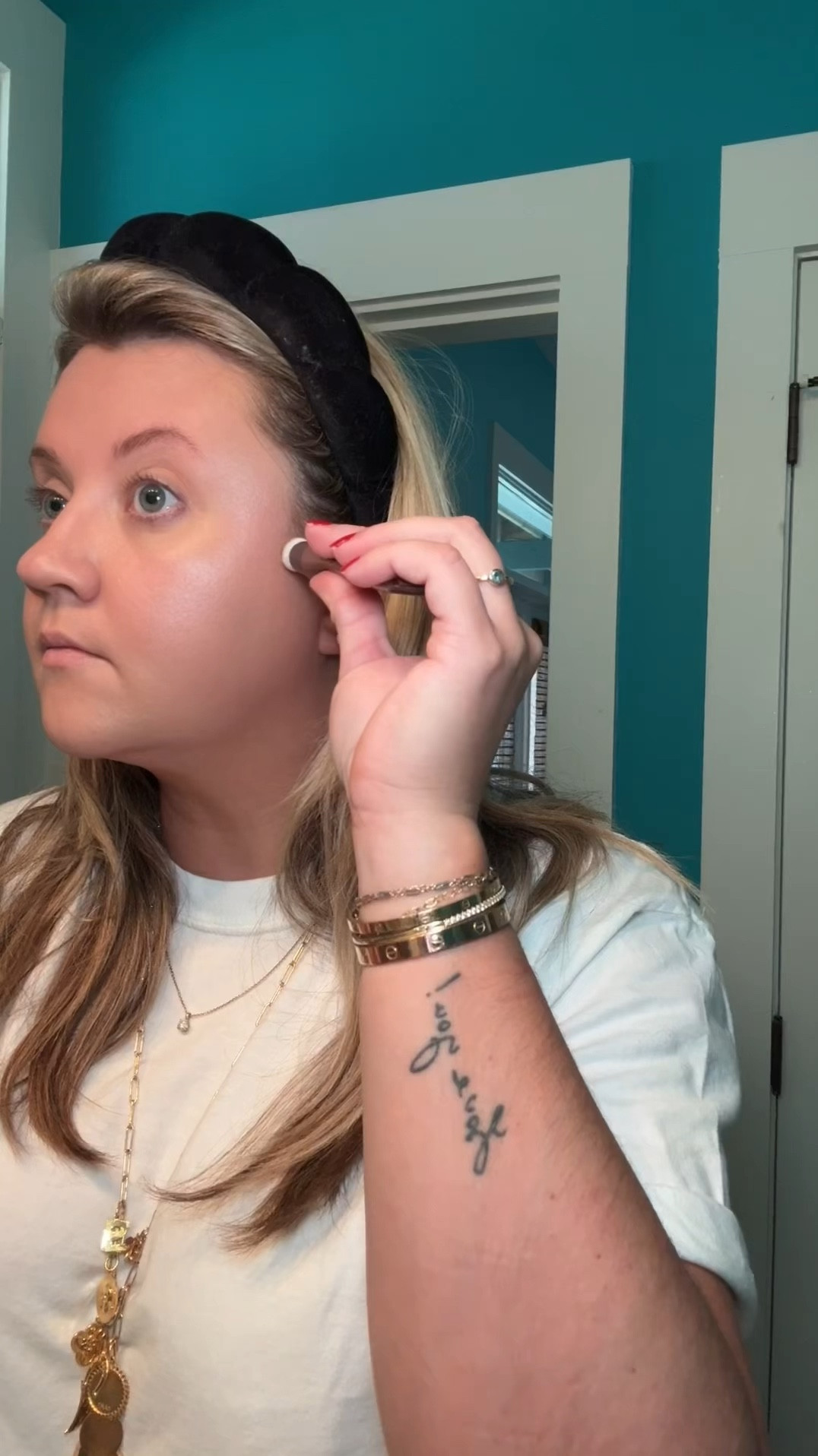 Makeup tutorial, Naked eyeshadow palette, Urban Decay eyeshadow

#LTKFindsUnder100 #LTKBeauty