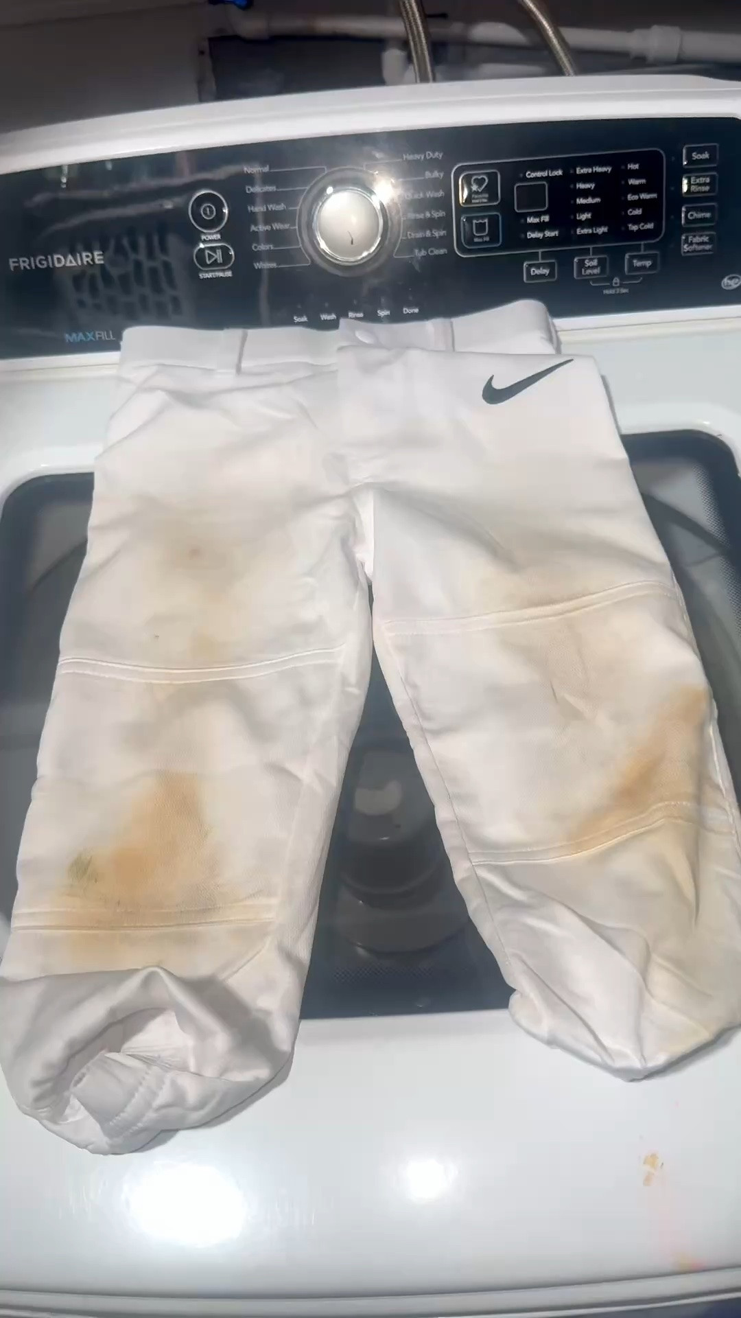 Baseball moms already know… white baseball pants don’t stand a chance 😭⚾️
These white pants + OxiClean + Shout have been saving me all season long. Because baby, dirt stains and red clay are a full-time job by themselves 😂 Everything linked in my LTK!

#LTKmomlife #LTKKids #LTKHome