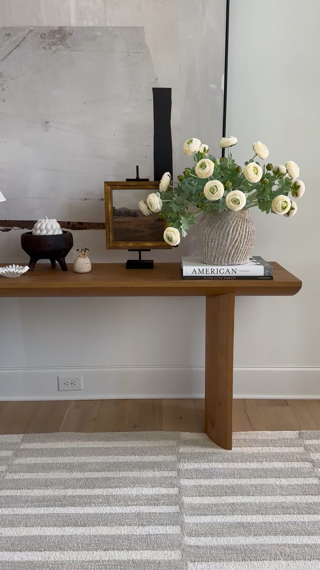 Console table styling


#LTKSaleAlert #LTKWatchNow #LTKHome