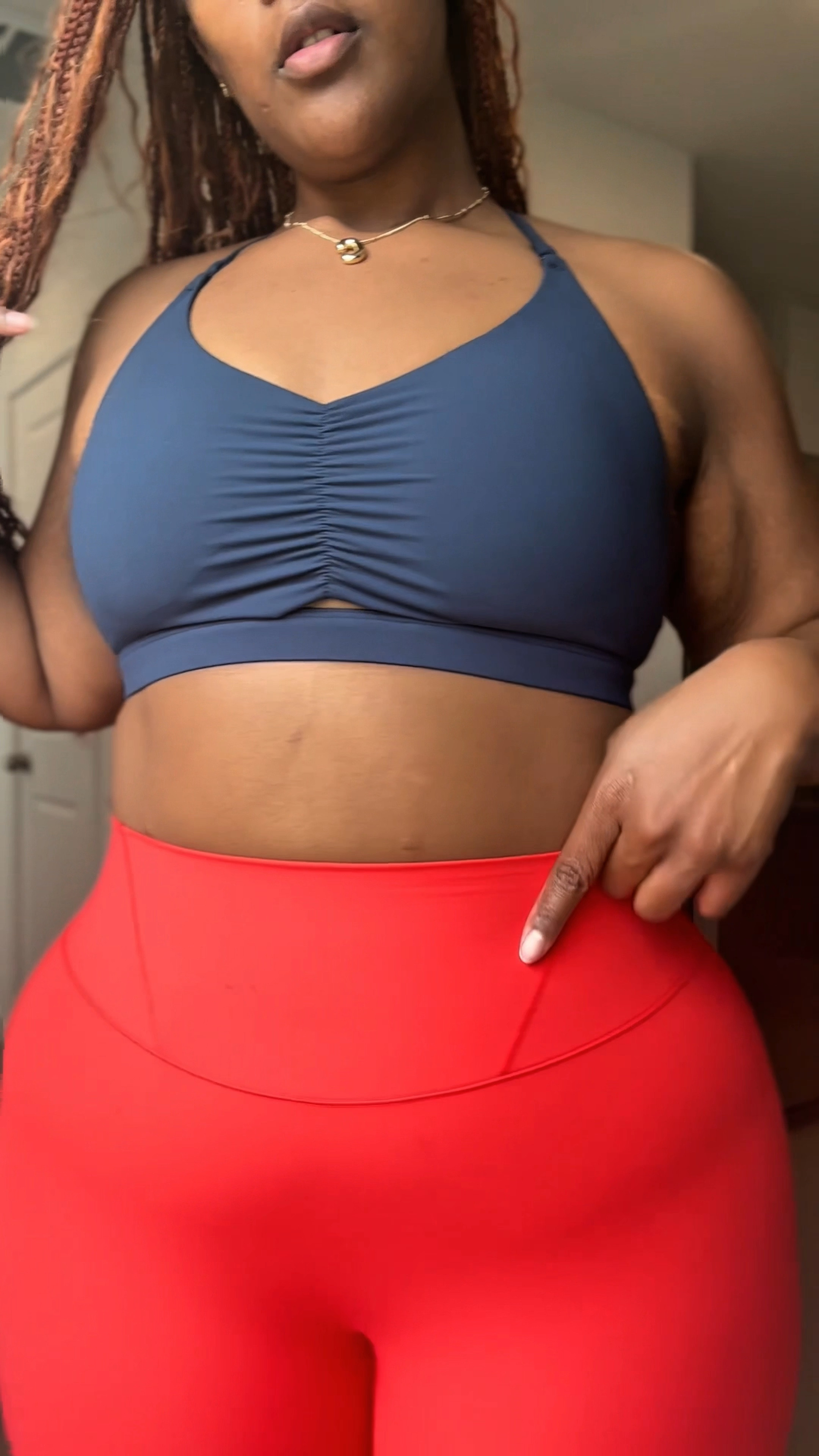 Velura Collection 

Bra - Large 
Leggings - Largee

#LTKFindsUnder50 #LTKActive #LTKU