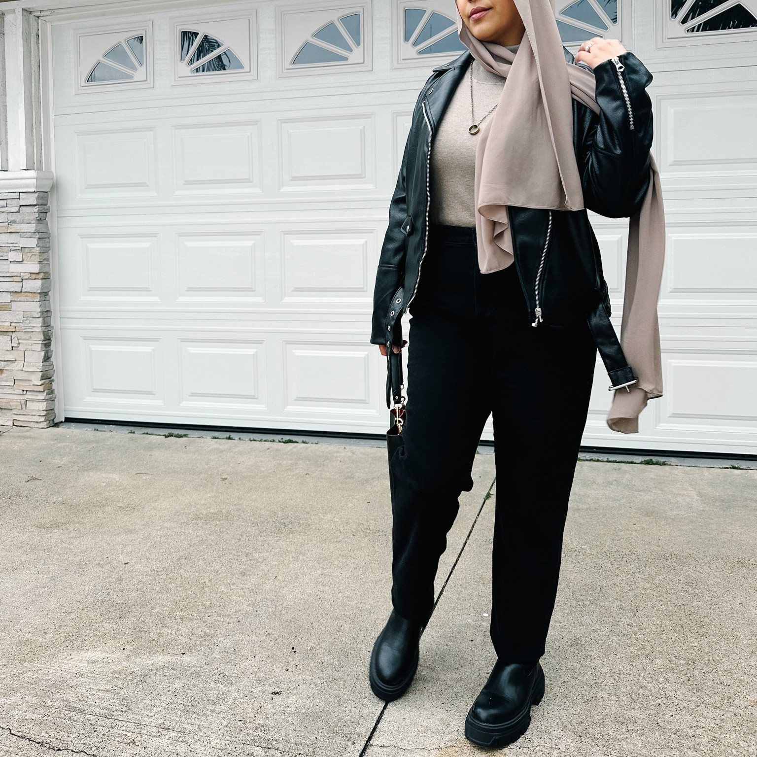 Sk8ter girl 

#LTKSale #LTKtravel #LTKstyletip